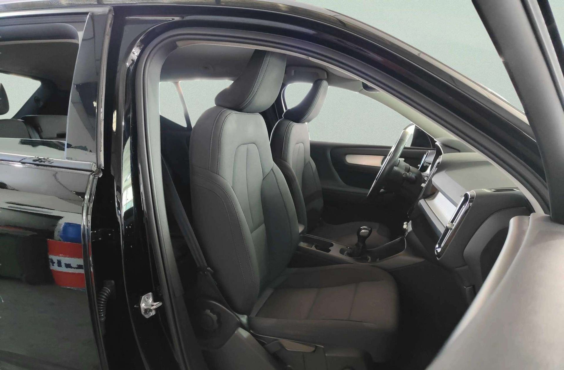 Volvo XC40 T3 Business Plus - foto 20