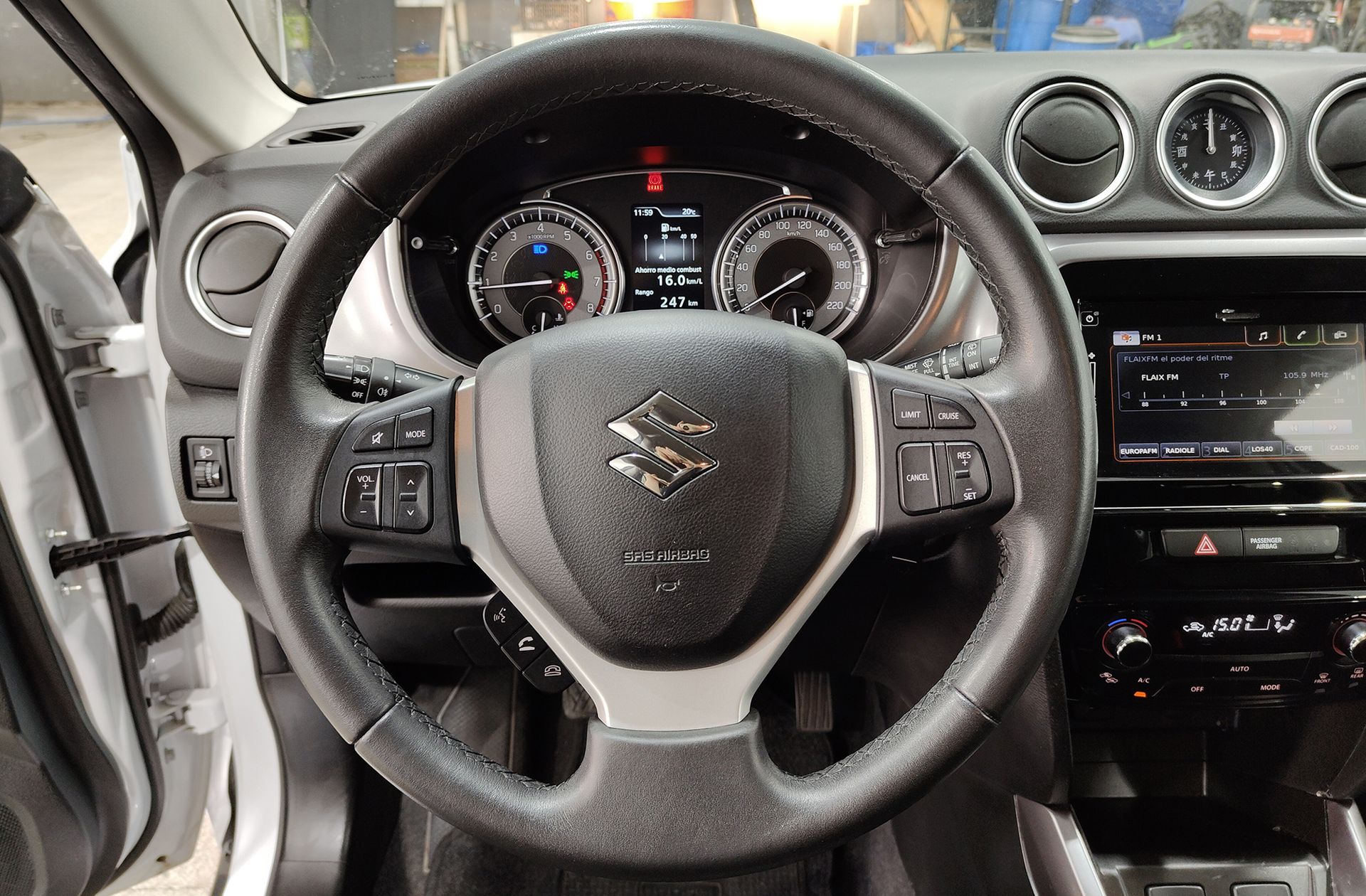 Suzuki Vitara 1.0 T GLE - foto 21