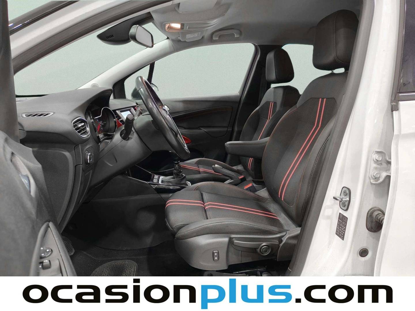 Foto asientos delanteros Opel Crossland Opel Crossland 1.2 GS (110 CV)
