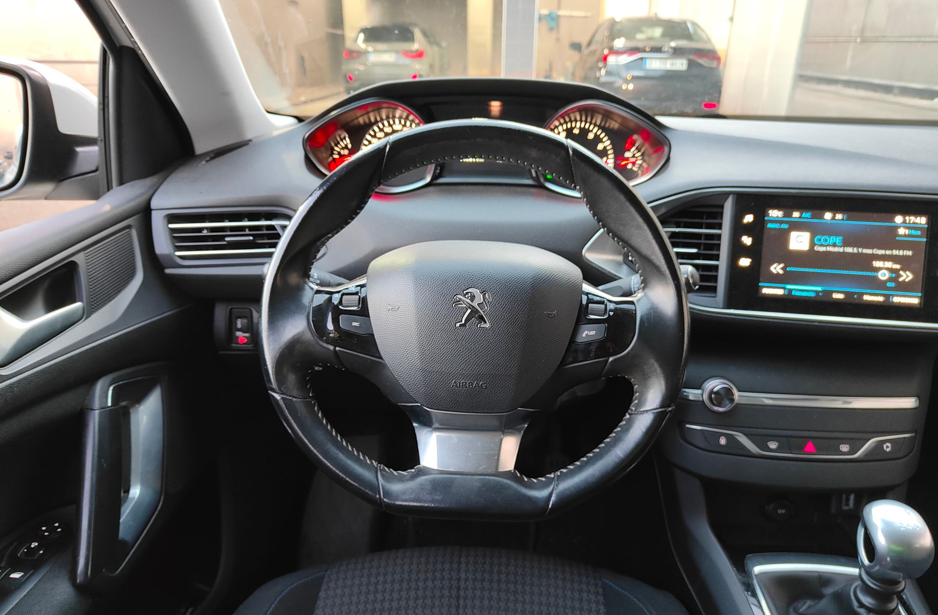 Peugeot 308 PureTech 130 Style - foto 21