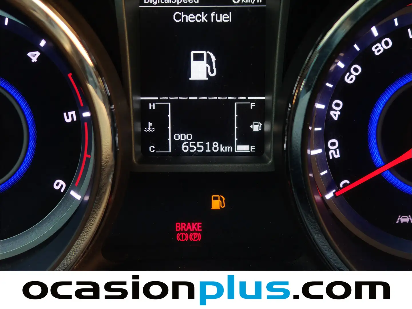 Foto SsangYong Tivoli Ssangyong Tivoli D16T Limited 4x2 (115 CV)