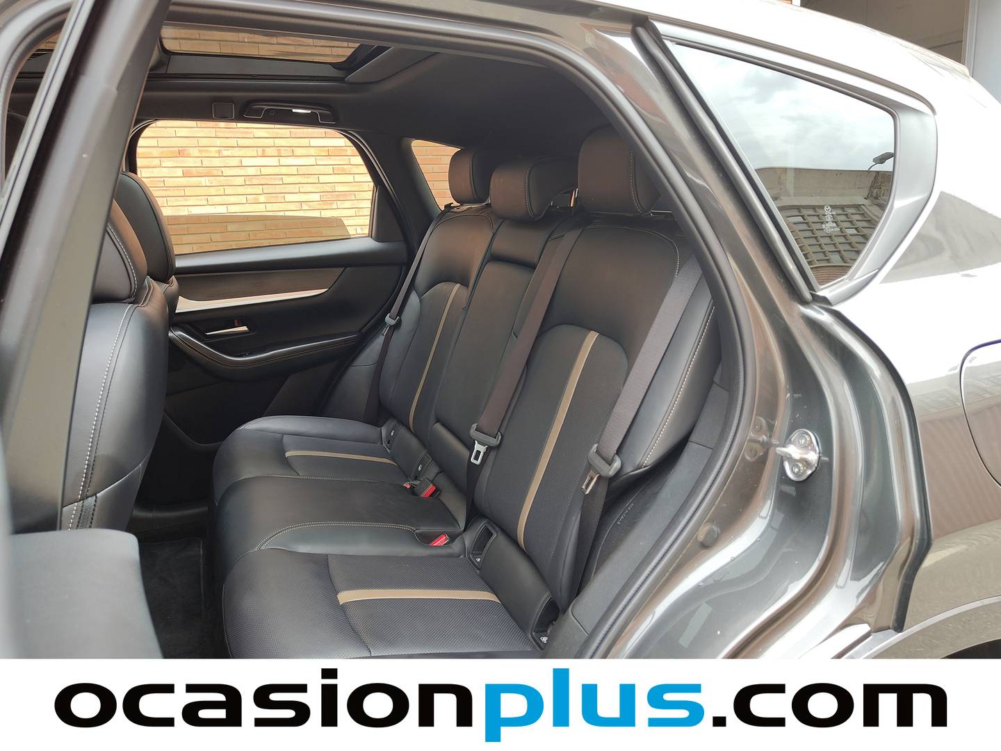 Foto asientos traseros Mazda CX-60 Mazda CX-60 e-Skyactiv D MHEV Homura Plus 4WD (254 CV)