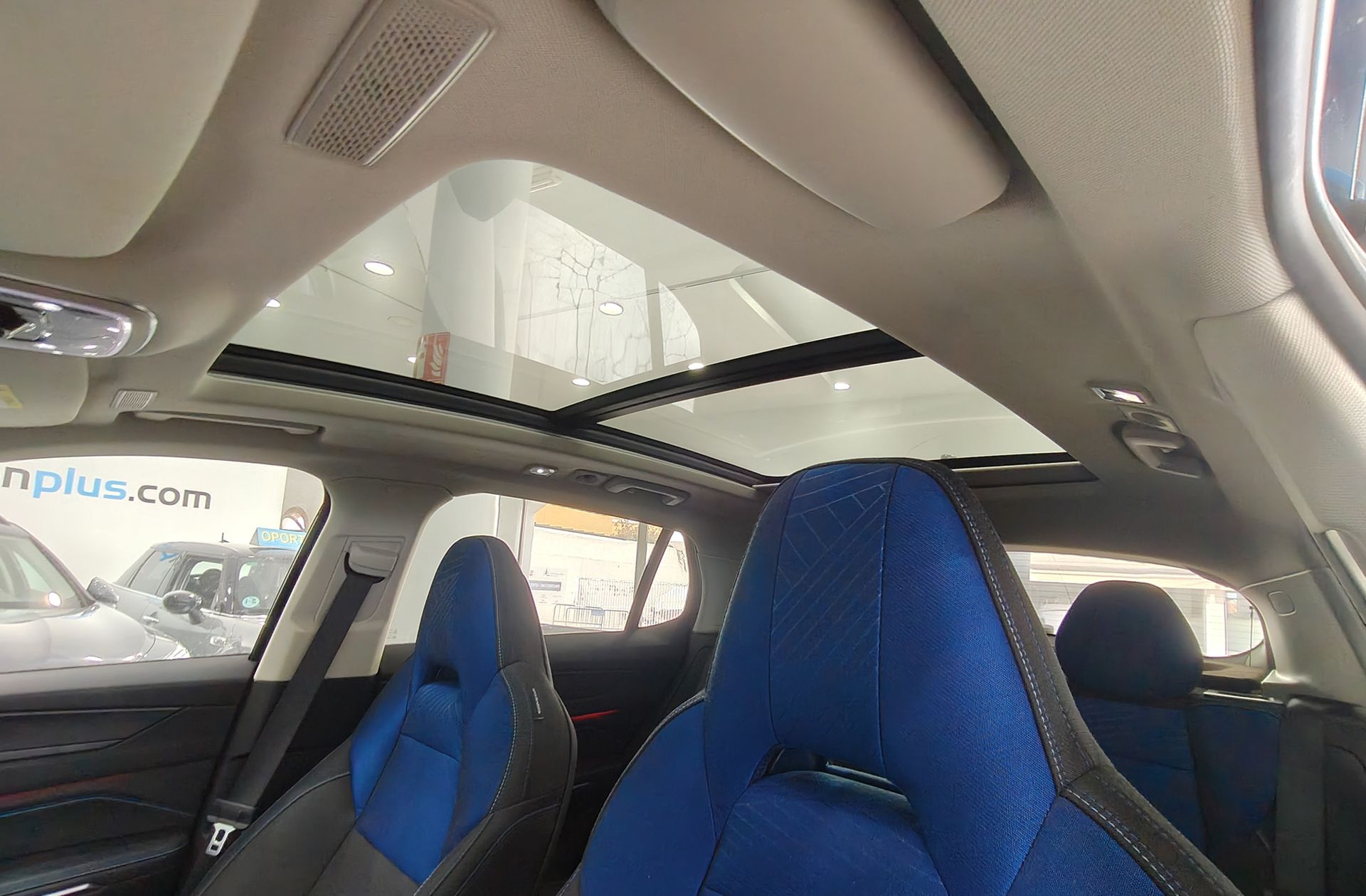 Lynk & Co 01 1.5 PHEV - foto 6