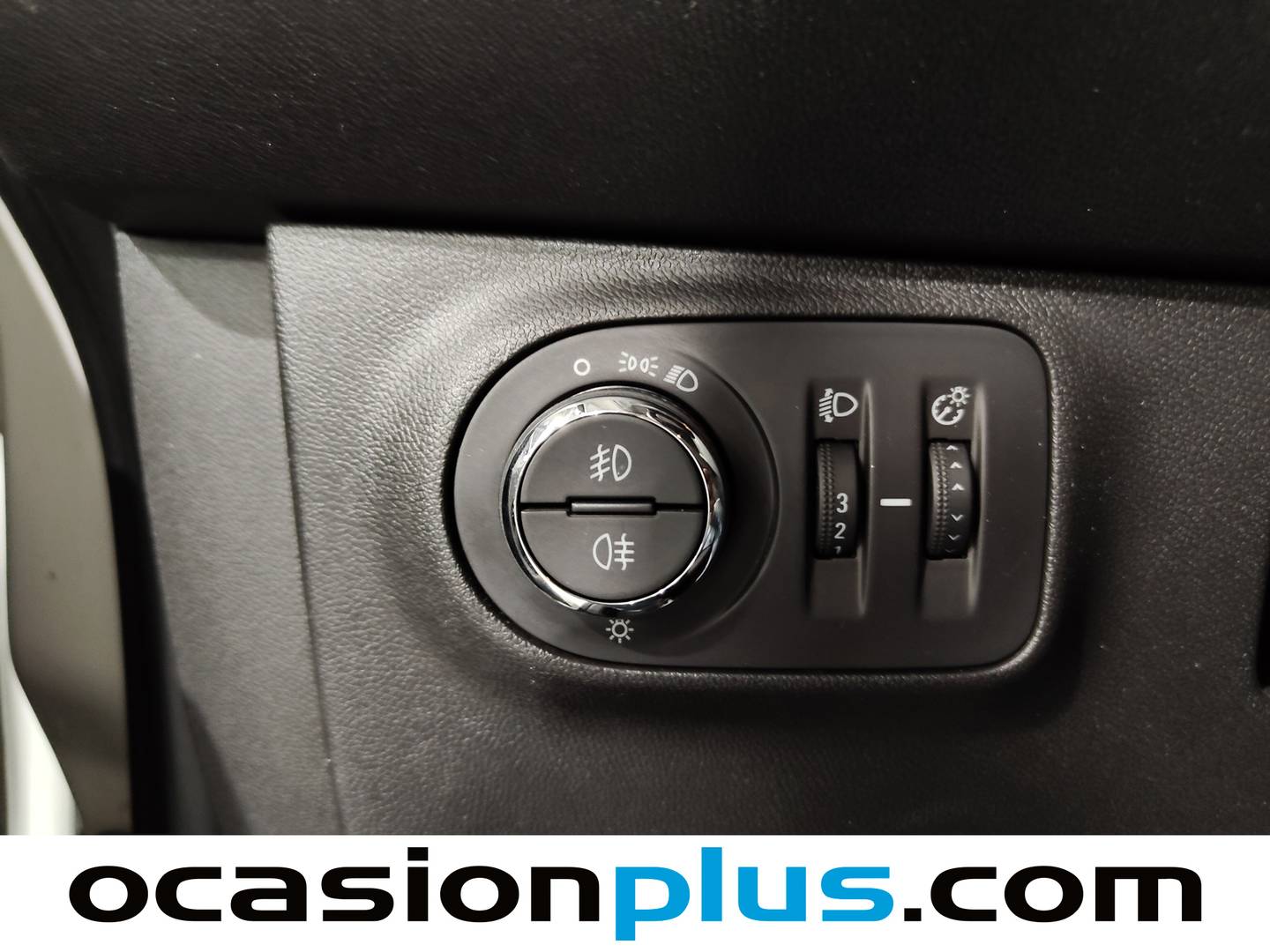 Extras y acabados del Opel Corsa Opel Corsa 1.4 Selective (90 CV)