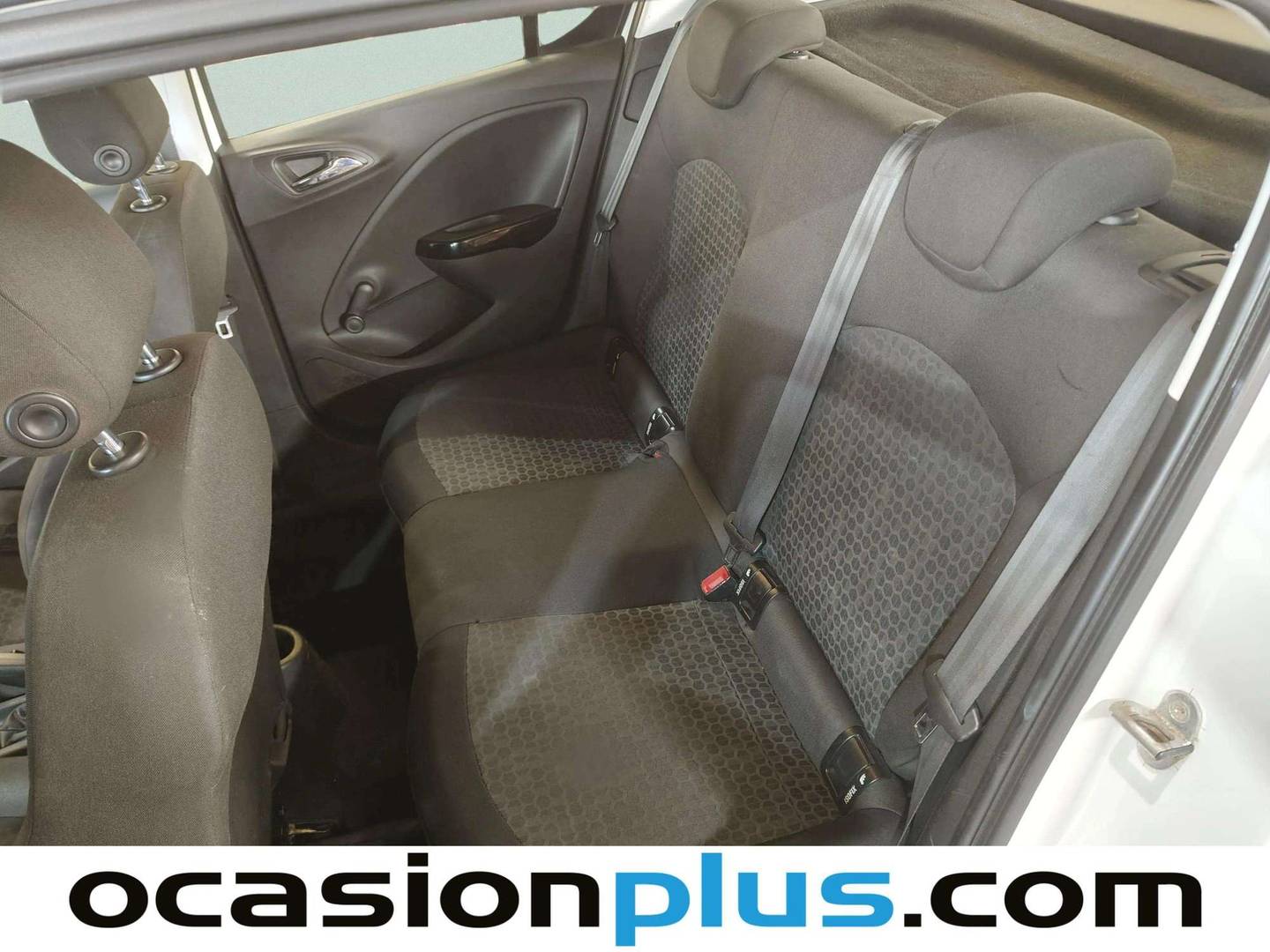 Foto asientos traseros Opel Corsa Opel Corsa 1.3 CDTi Expression (75 CV)