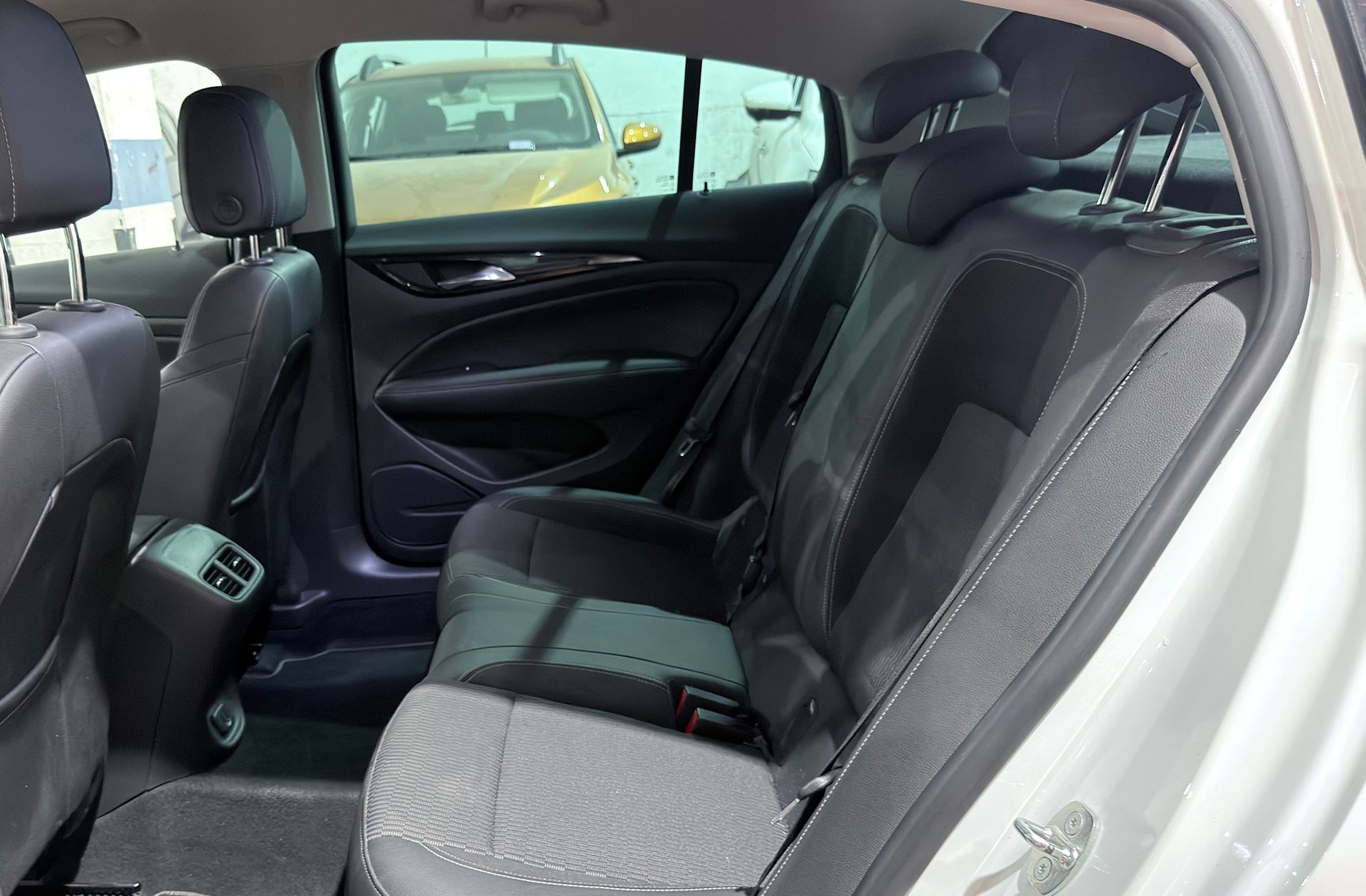 Opel Insignia GS 1.6 CDTI Turbo D Innovation - foto 9