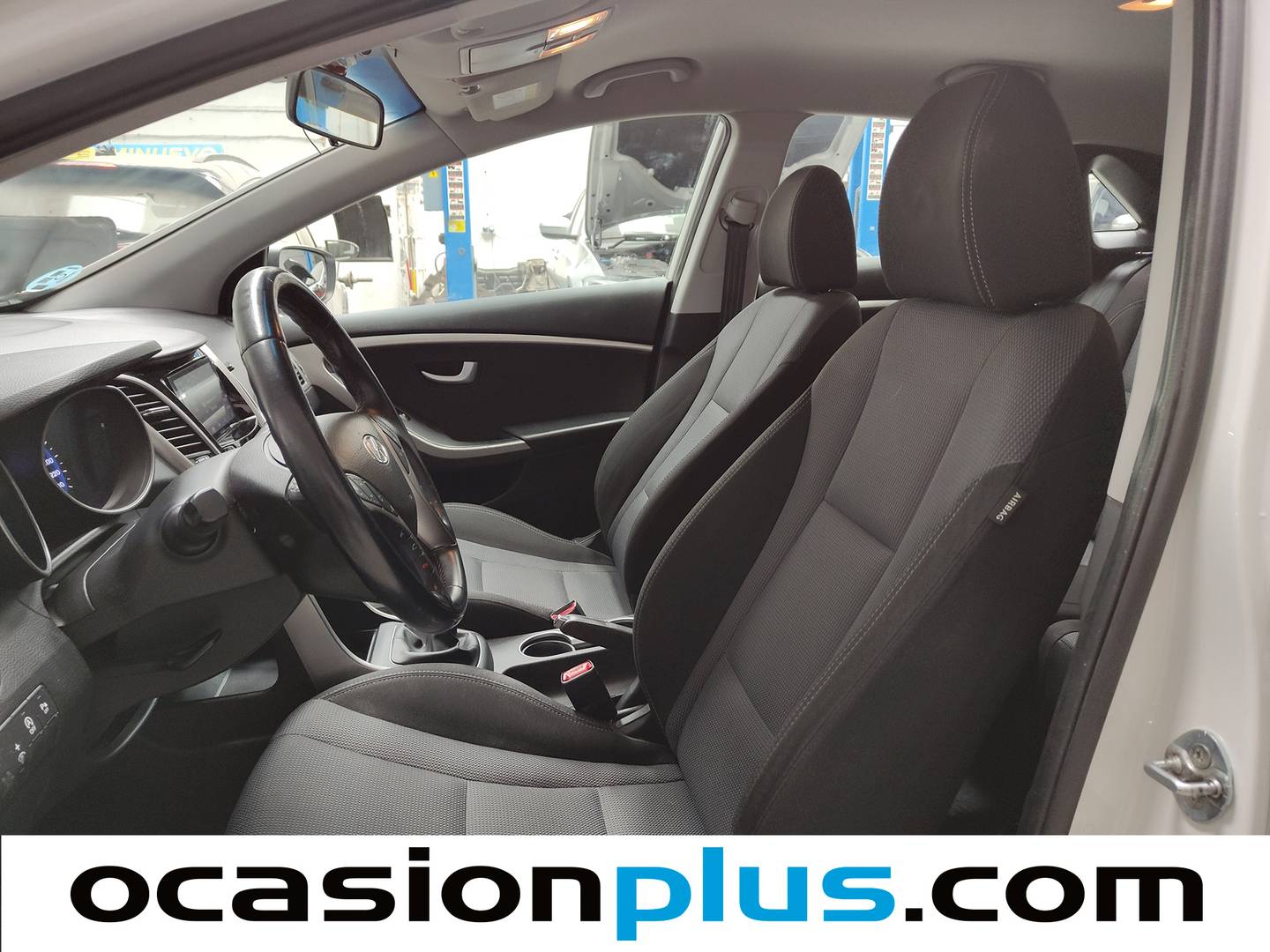 Foto asientos delanteros Hyundai i30 Hyundai i30 1.6 GDi BlueDrive Tecno (135 CV)