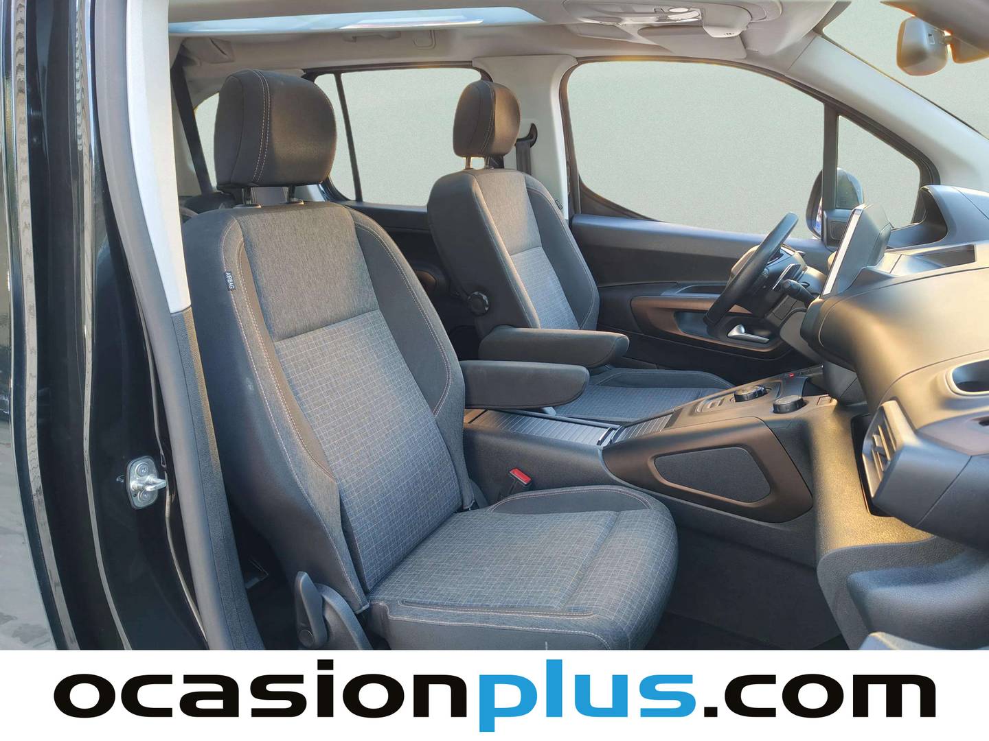 Foto Peugeot Rifter Peugeot Rifter BlueHDi 130 GT Line Standard EAT8 (130 CV)