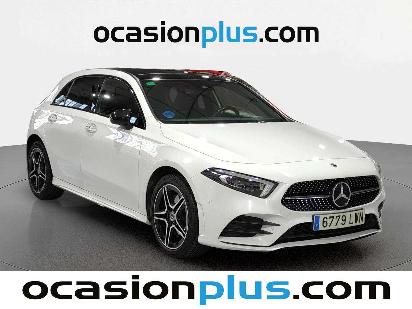 Foto delantera Mercedes Clase A Mercedes Clase A 250 e (218 CV) Pack AMG derecha