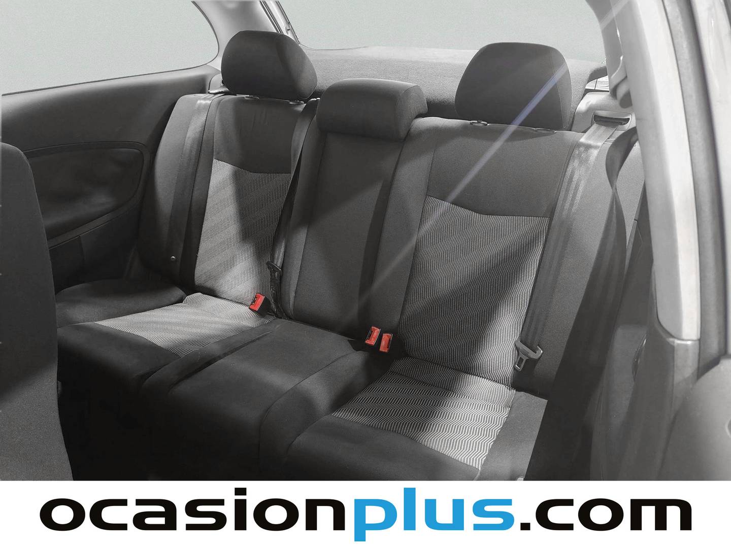 Foto asientos traseros Seat Ibiza Seat Ibiza 1.4 16v Reference (100 CV)