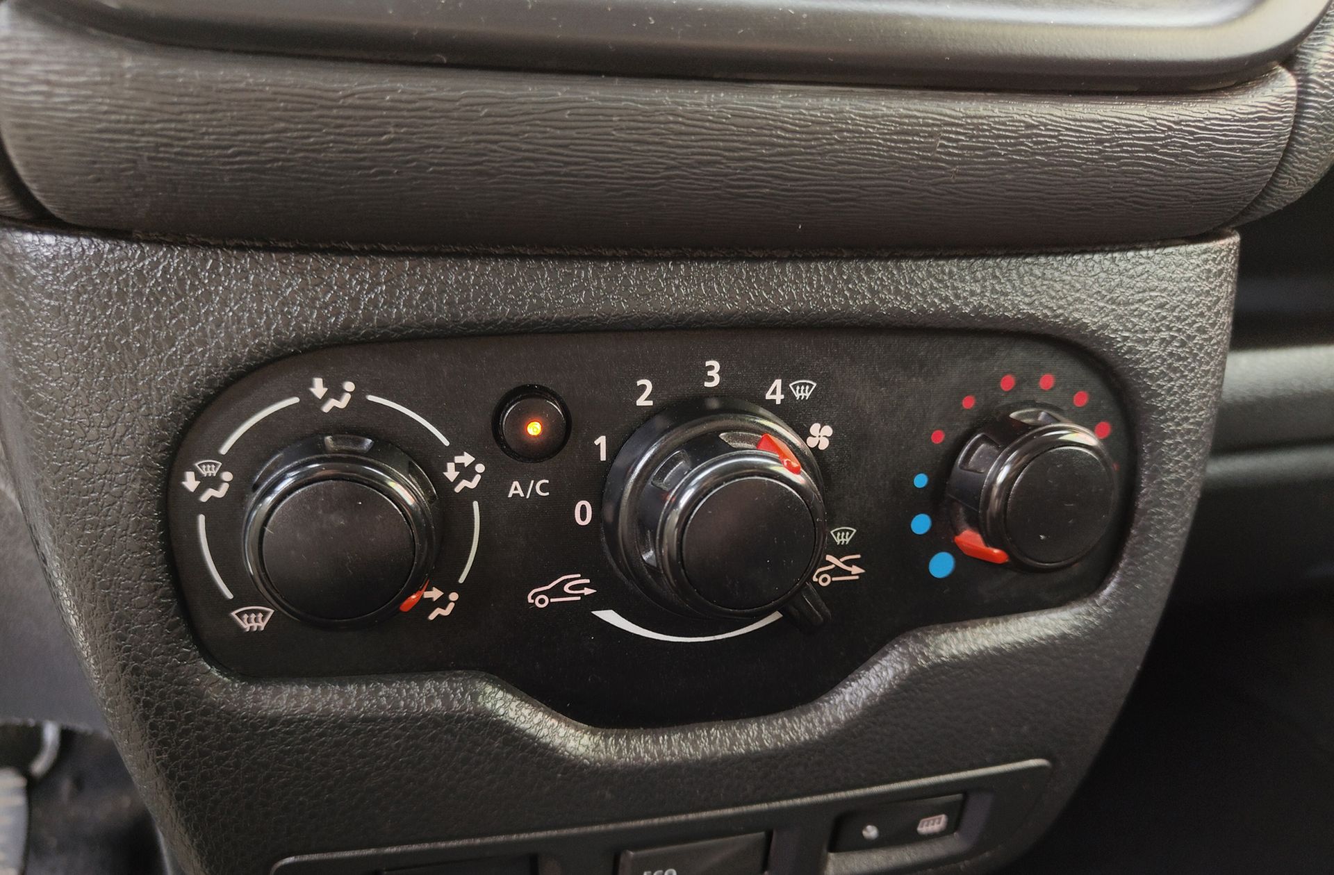Dacia Dokker Van 1.6 GLP Ambiance - foto 31