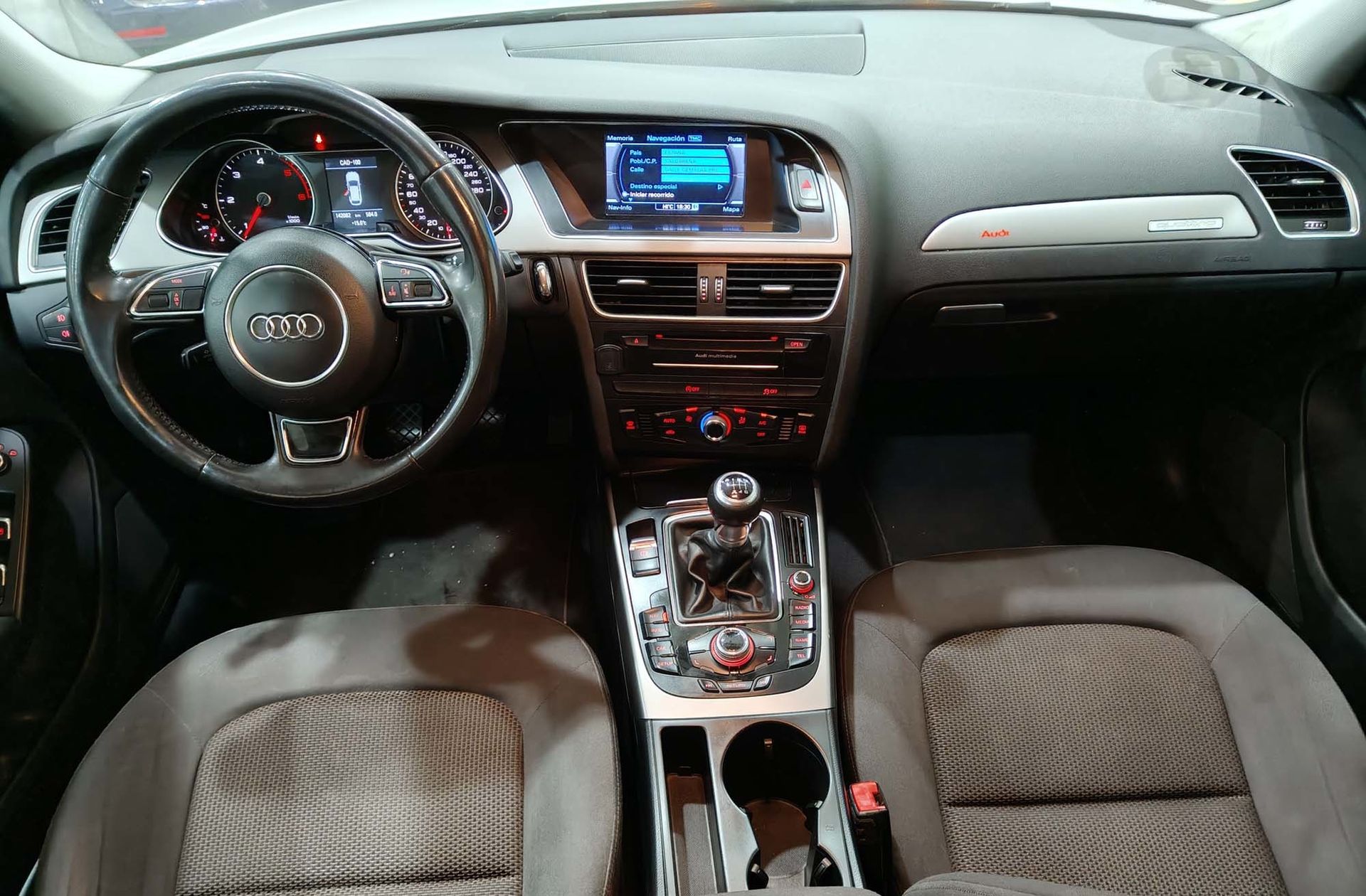 Audi A4 Allroad 2.0 TDI quattro - foto 7