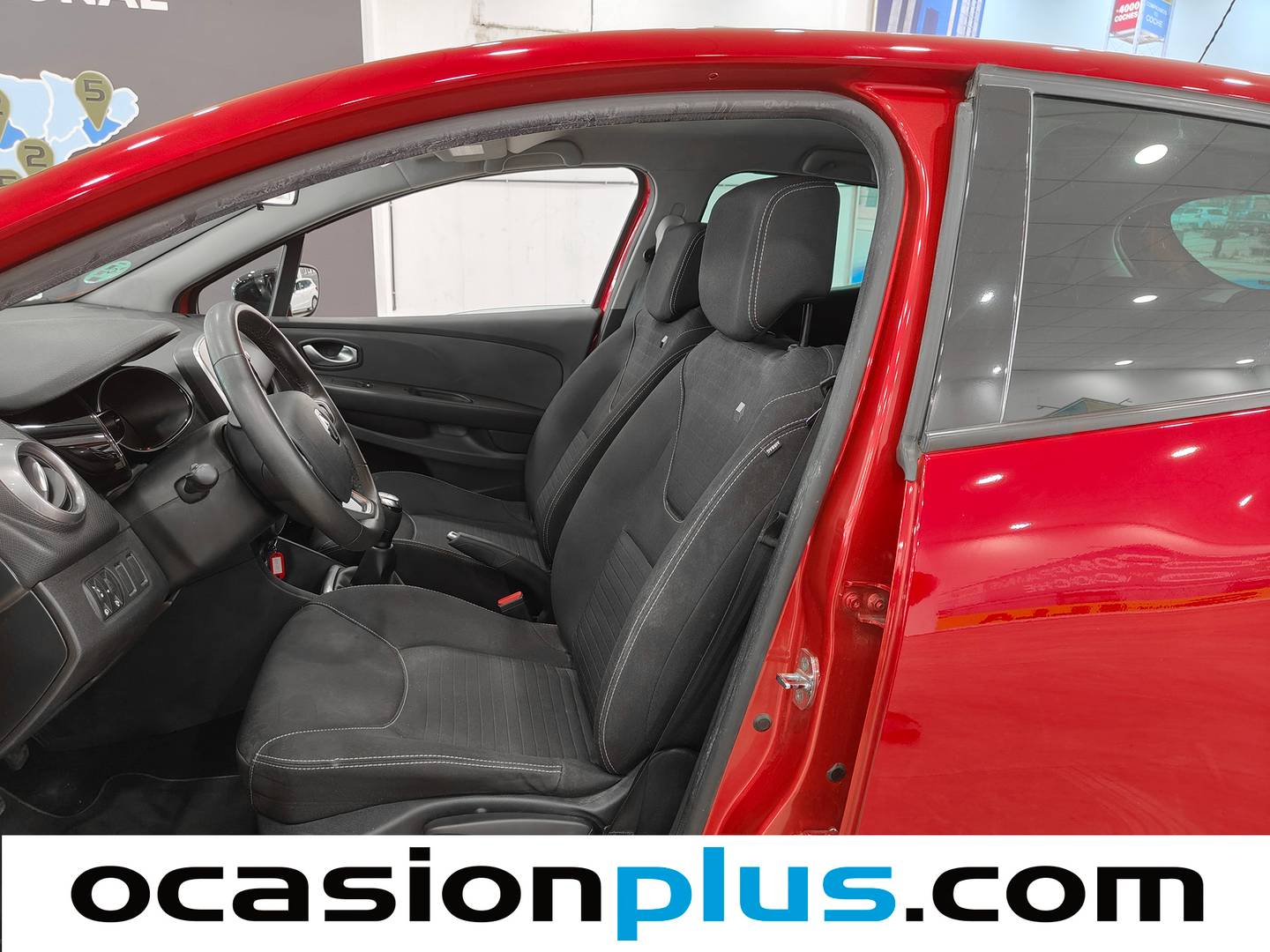 Foto asientos delanteros Renault Clio Renault Clio Limited 1.2 16v (75 CV)