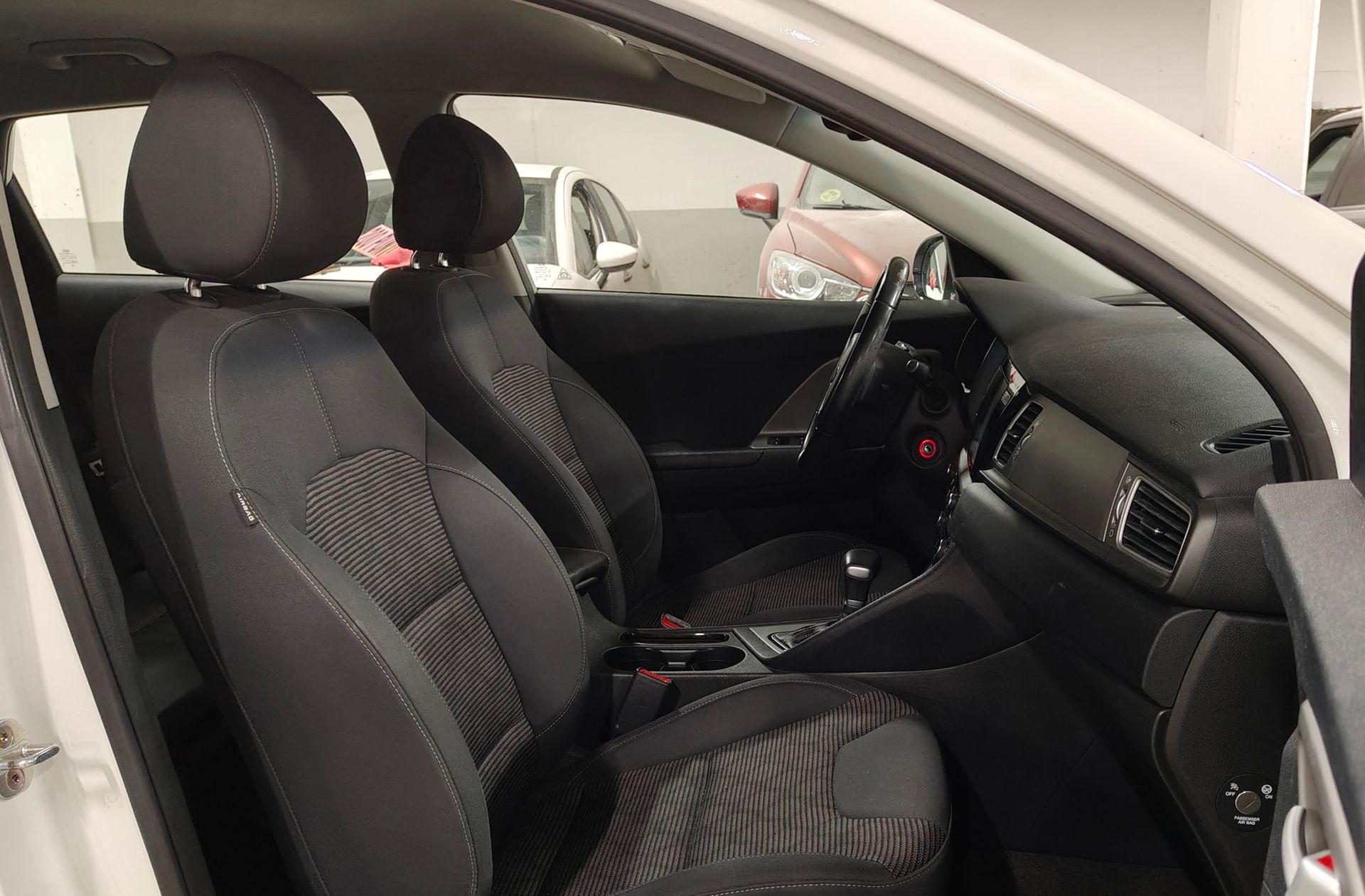 Kia Niro 1.6 GDi PHEV Híbrido Drive - foto 17