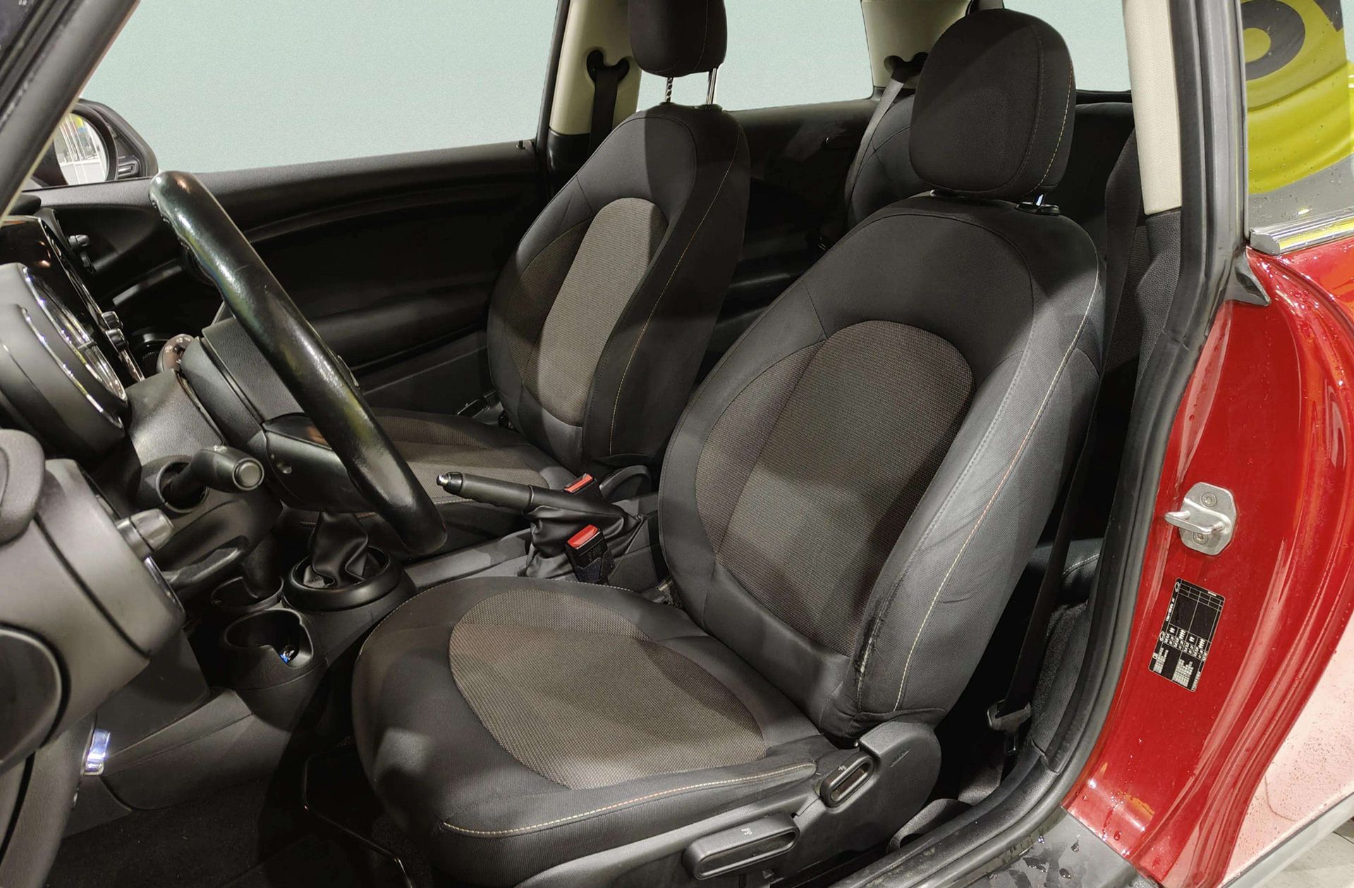 MINI Cooper One D - foto 9