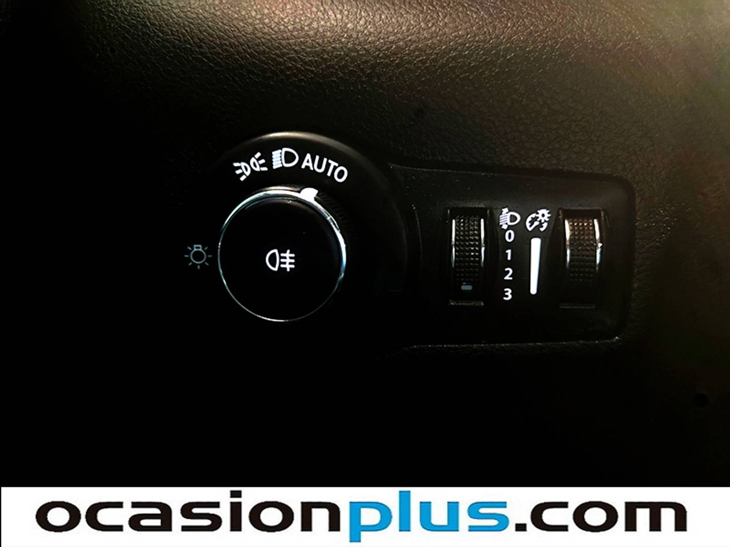 Foto Jeep Compass Jeep Compass 1.3 Gse Night Eagle FWD MT (130 CV)