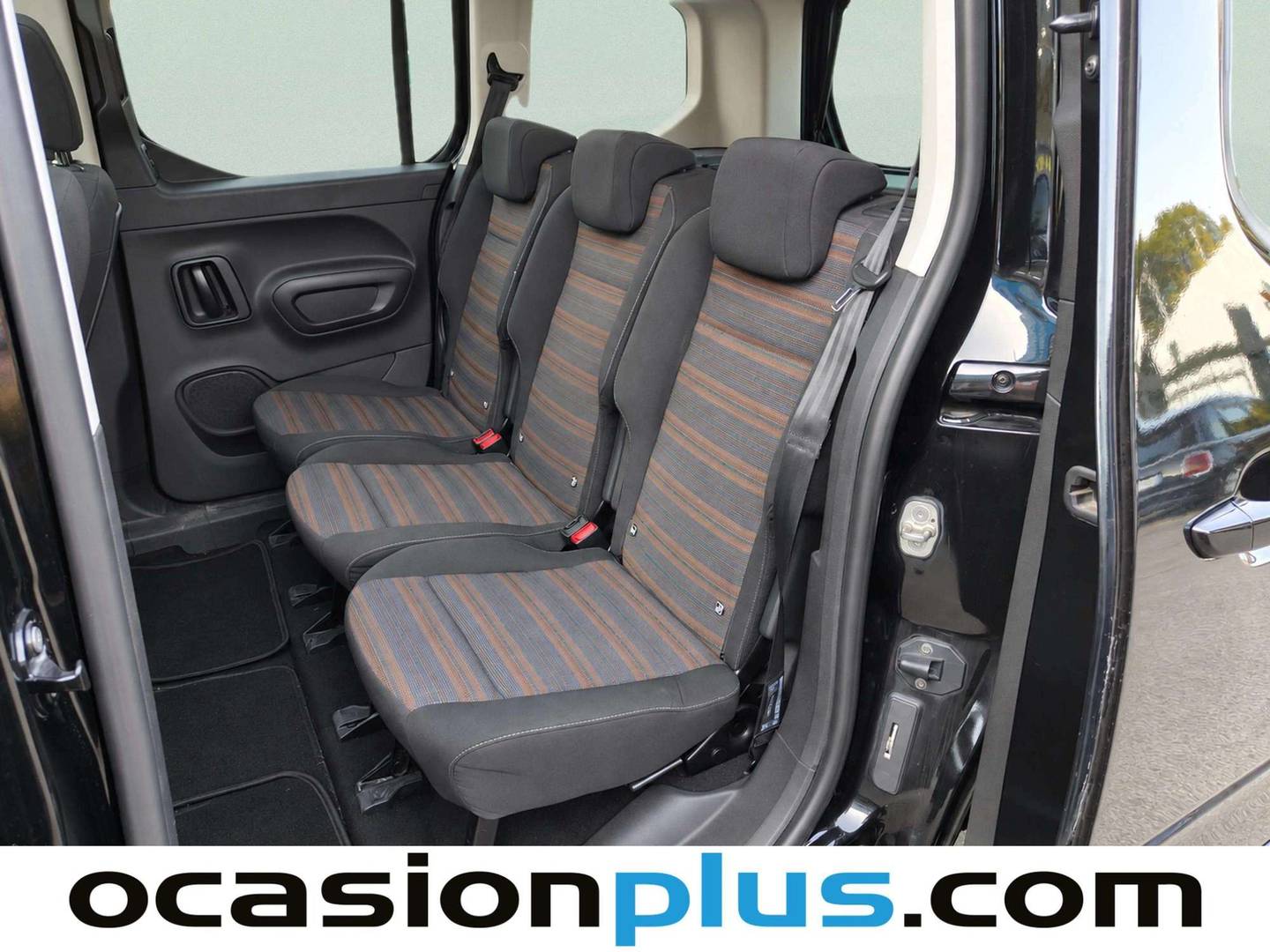 Foto asientos traseros Opel Combo Life Opel Combo Life 1.2 Turbo S&S Innovation L (110 CV)