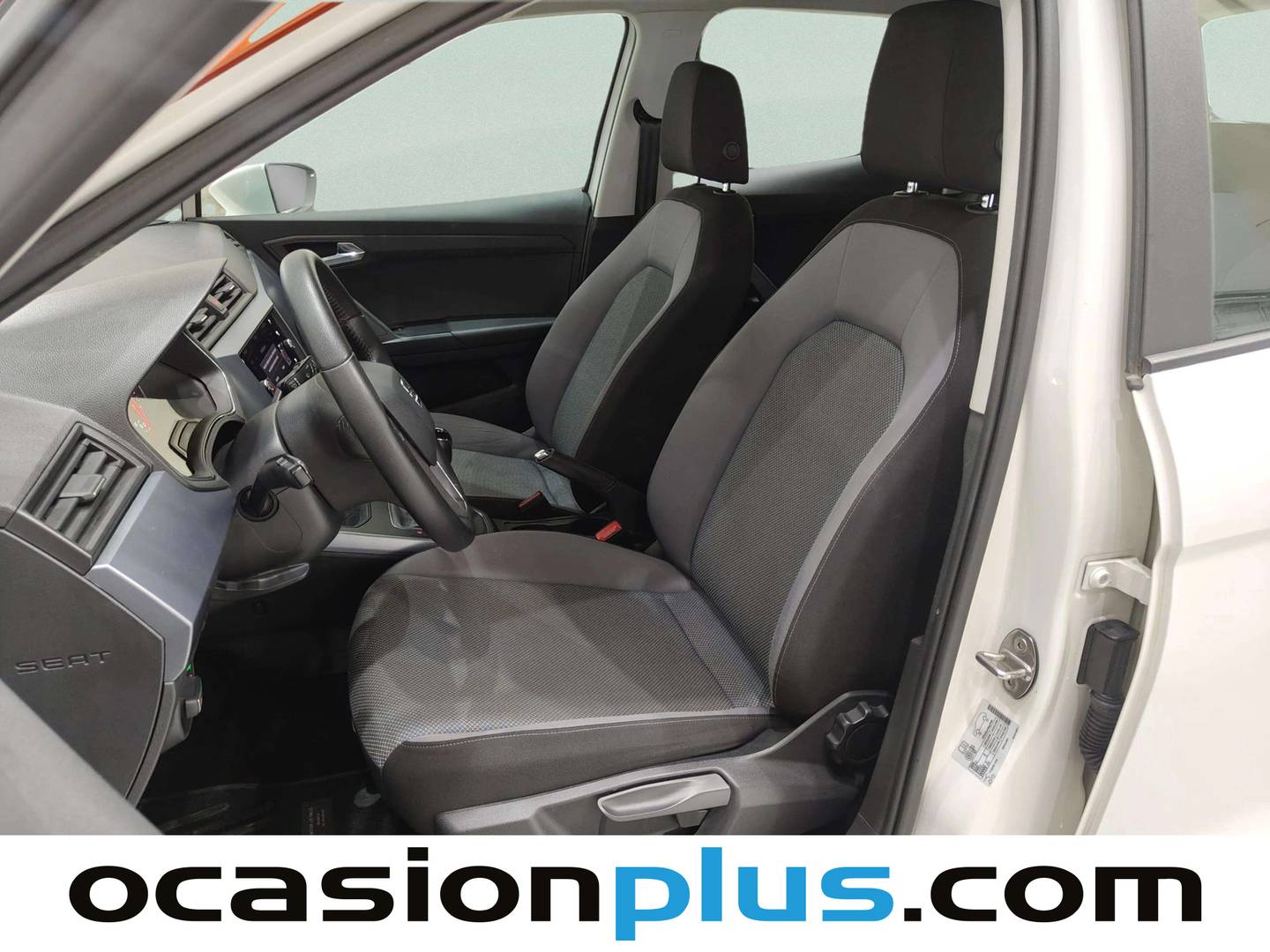 Foto asientos delanteros Seat Arona Seat Arona 1.0 TSI Ecomotive S&S Style (115 CV)