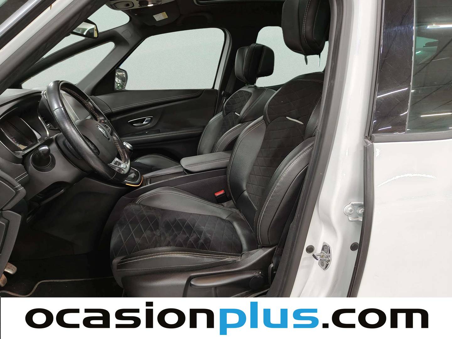 Foto asientos delanteros Renault Grand Scénic Renault Grand Scenic Black Edition TCe (160 CV) GPF (7 Plazas )