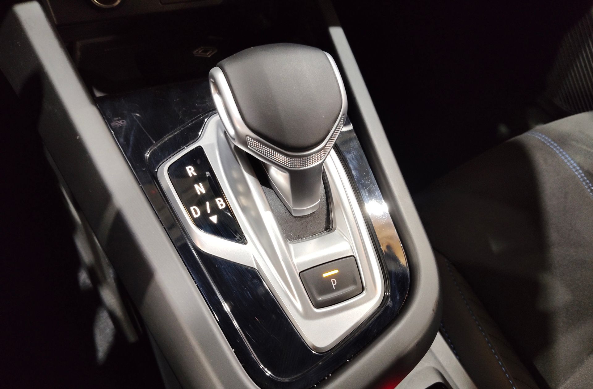 Renault Arkana Esprit Alpine E-Tech Híbrido - foto 5