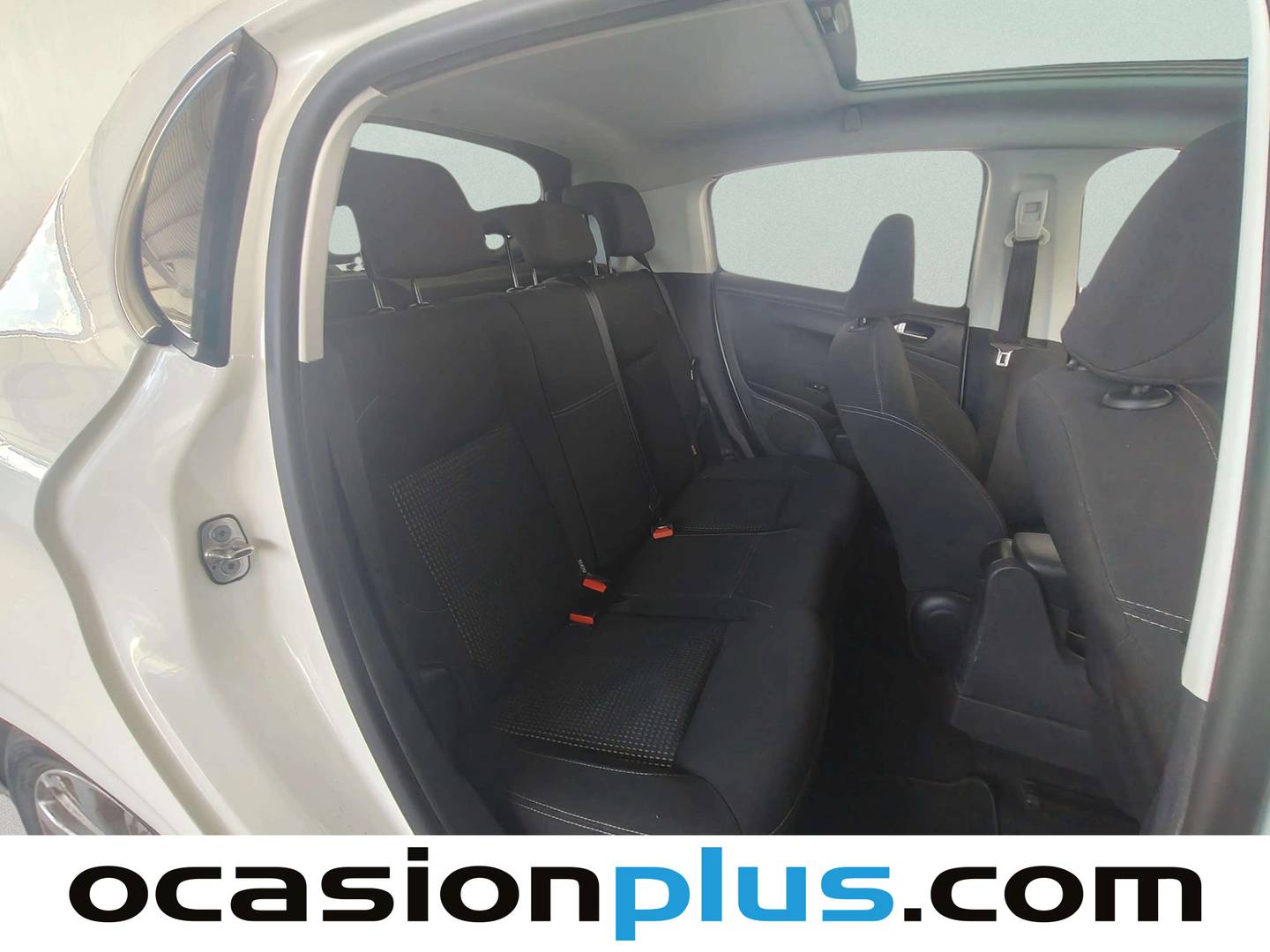 Foto Peugeot 208 Peugeot 208 BlueHDi 100 Allure (100 CV)