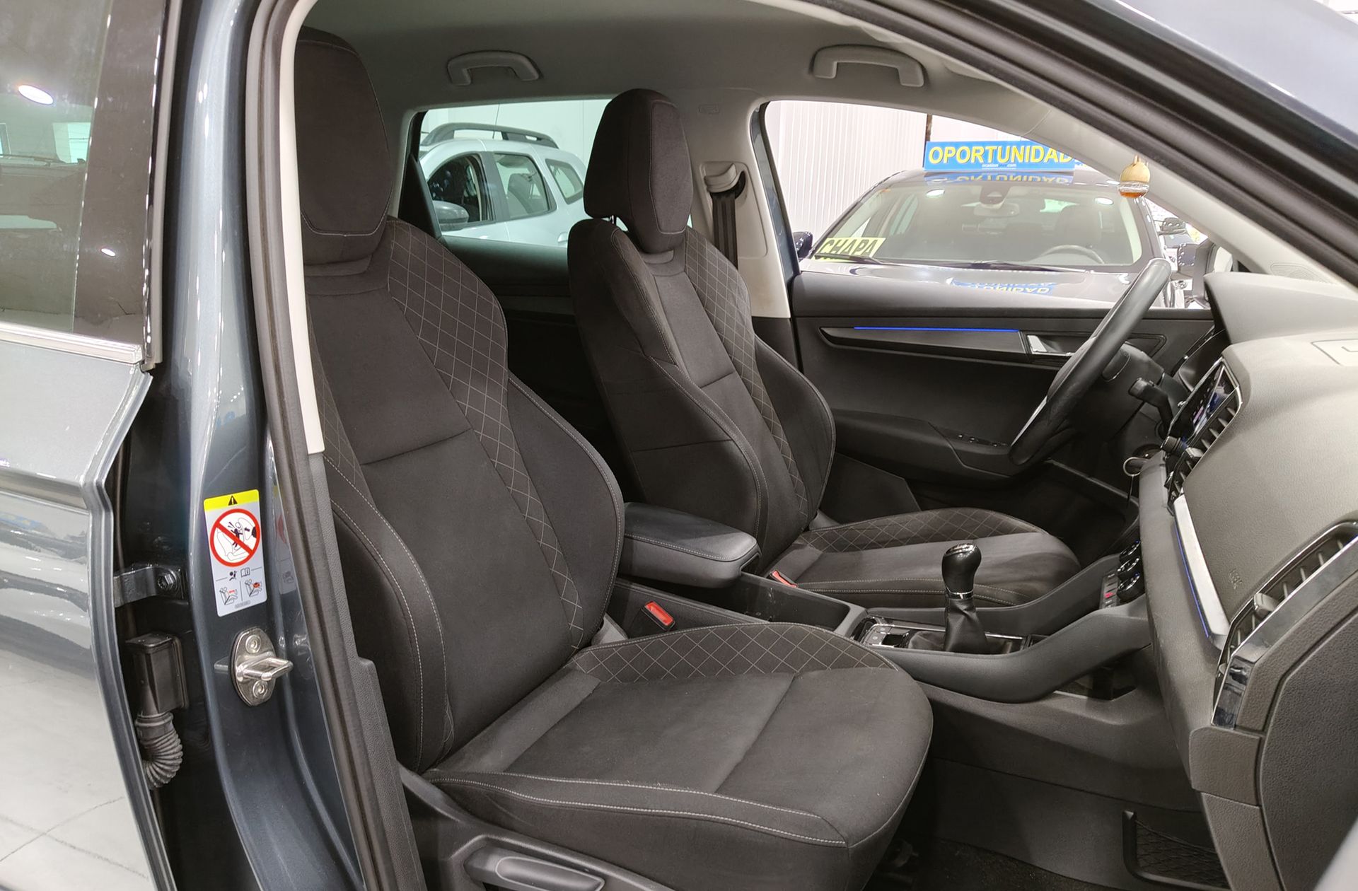 Škoda Karoq 1.0 TSI Ambition - foto 18