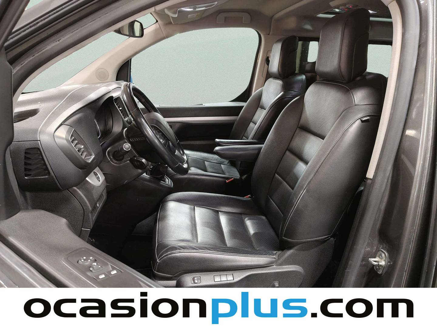 Foto asientos delanteros Peugeot Traveller Peugeot Traveller Business VIP Long BlueHDi (150 CV) 7 Plazas
