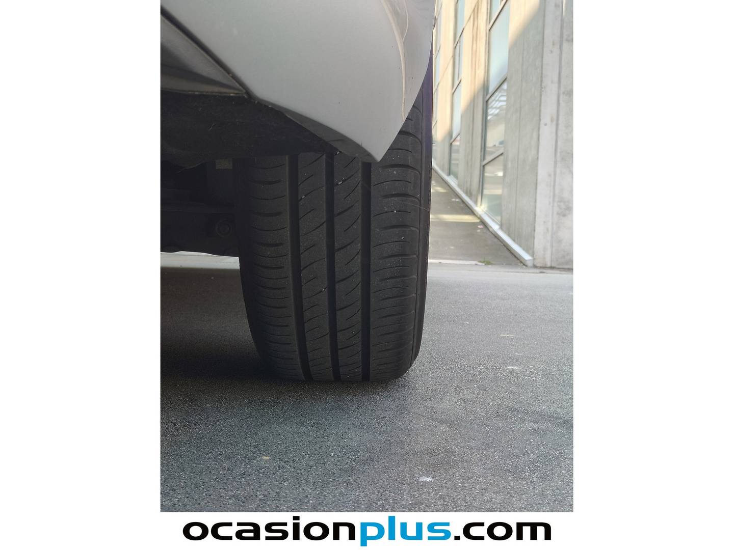 Volkswagen Touran Volkswagen Touran 1.6 TDI BMT Business Edition DSG (115 CV) 7 Plazas de segunda mano