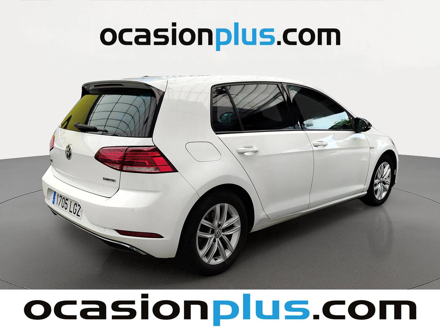 Foto trasera Volkswagen Golf Volkswagen Golf Advance 1.5 TSI Evo BM (130 CV) derecha