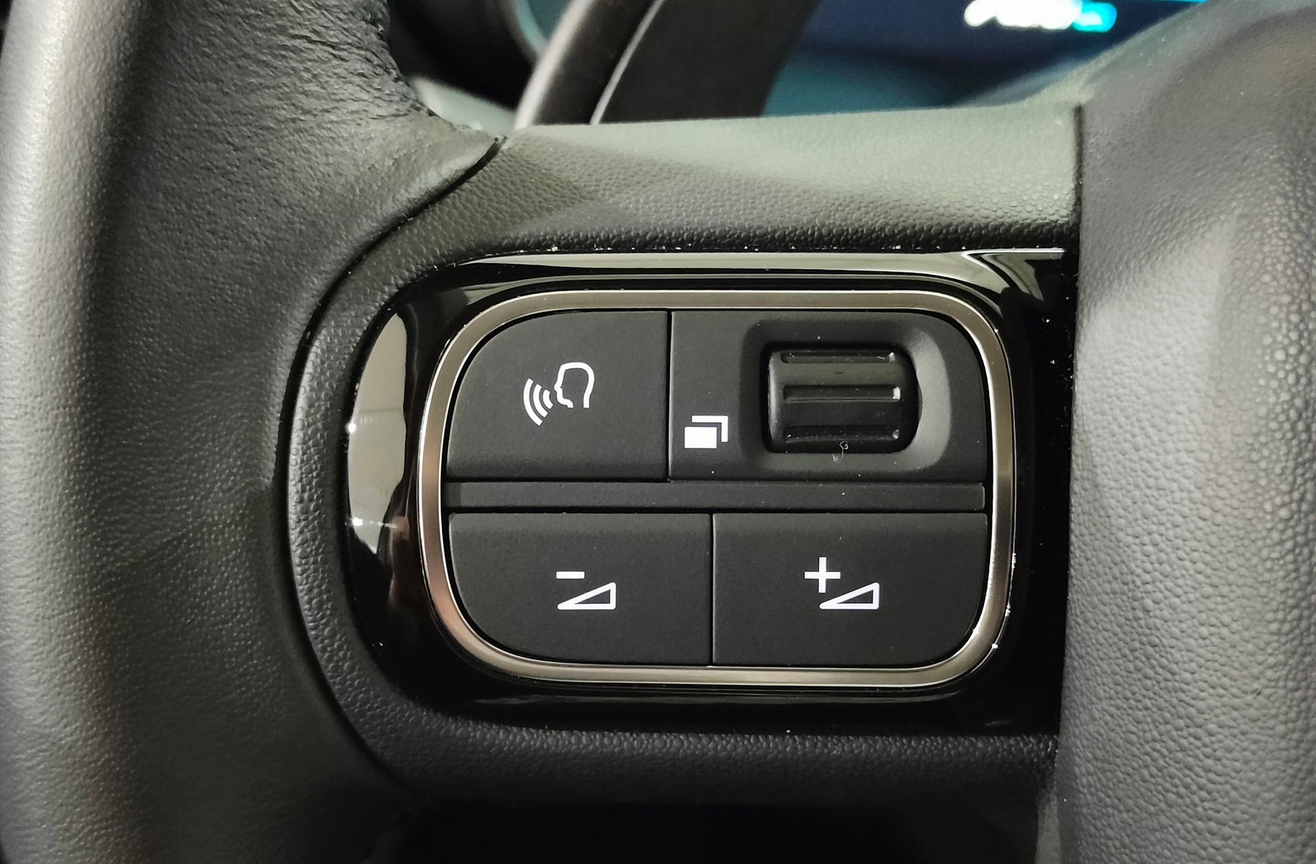 Citroën C5 Aircross Plug-in Hybrid Max e-EAT8 - foto 32