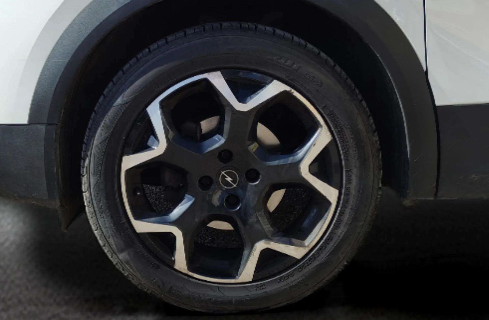 Opel Mokka 1.2 T GS - foto 37