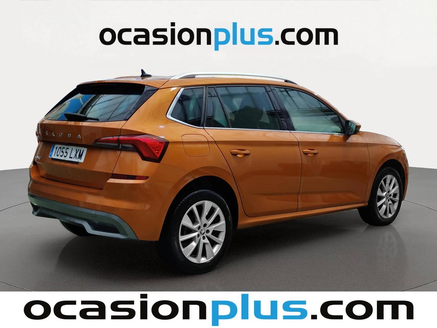 Foto trasera Skoda Kamiq Skoda Kamiq 1.0 TSI Emotion (110 CV) derecha