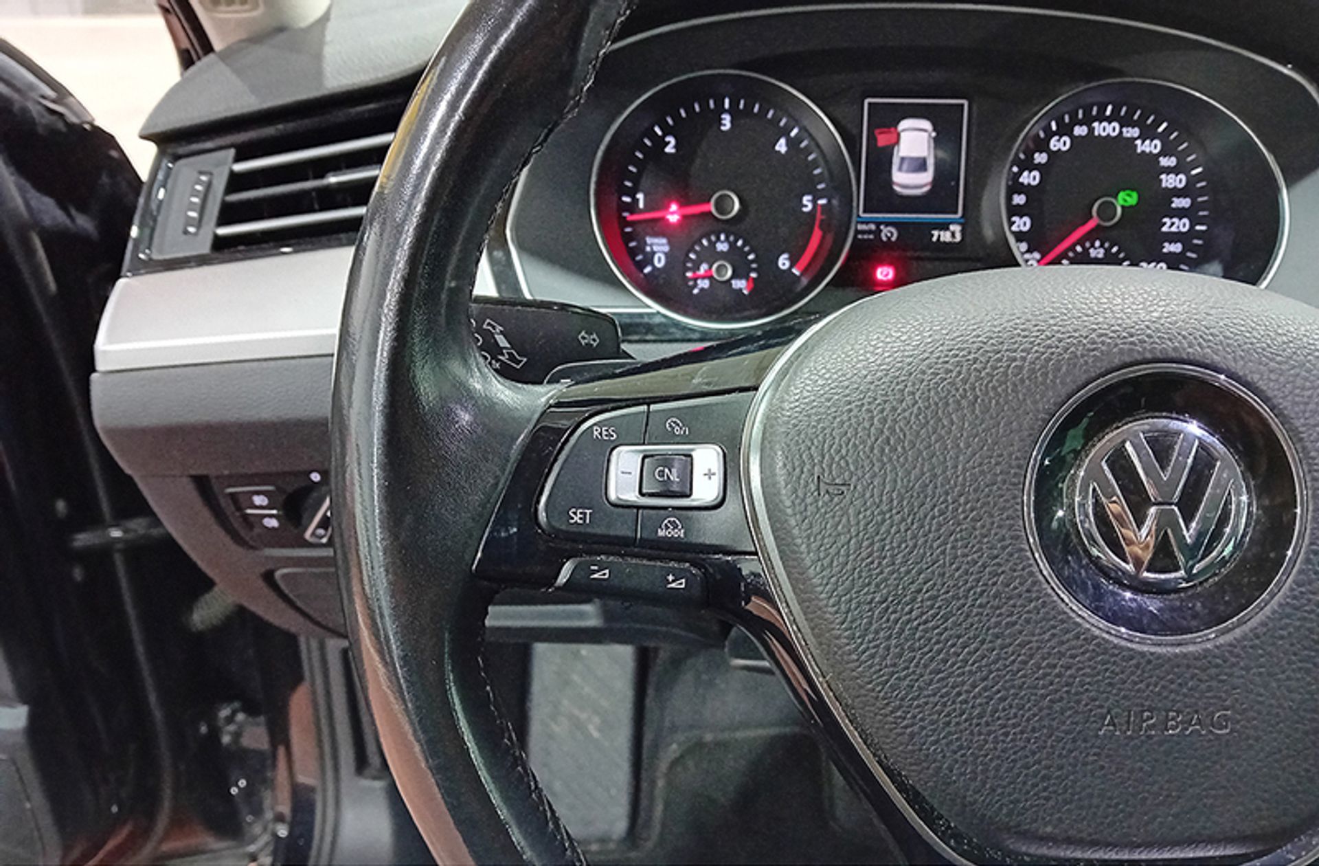 Volkswagen Passat Advance 2.0 TDI BMT DSG - foto 25