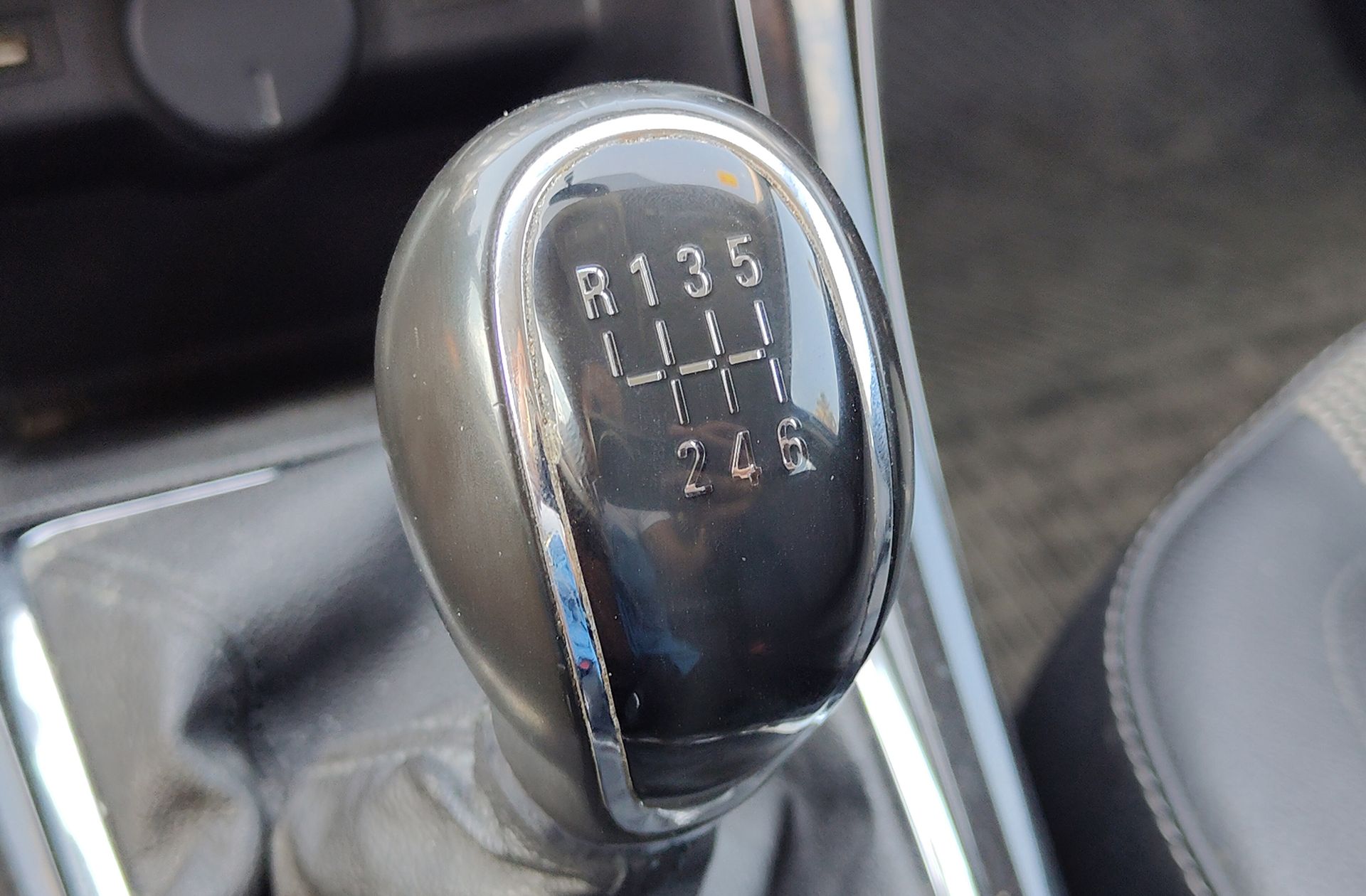 Opel Astra 1.4 Turbo Excellence - foto 5