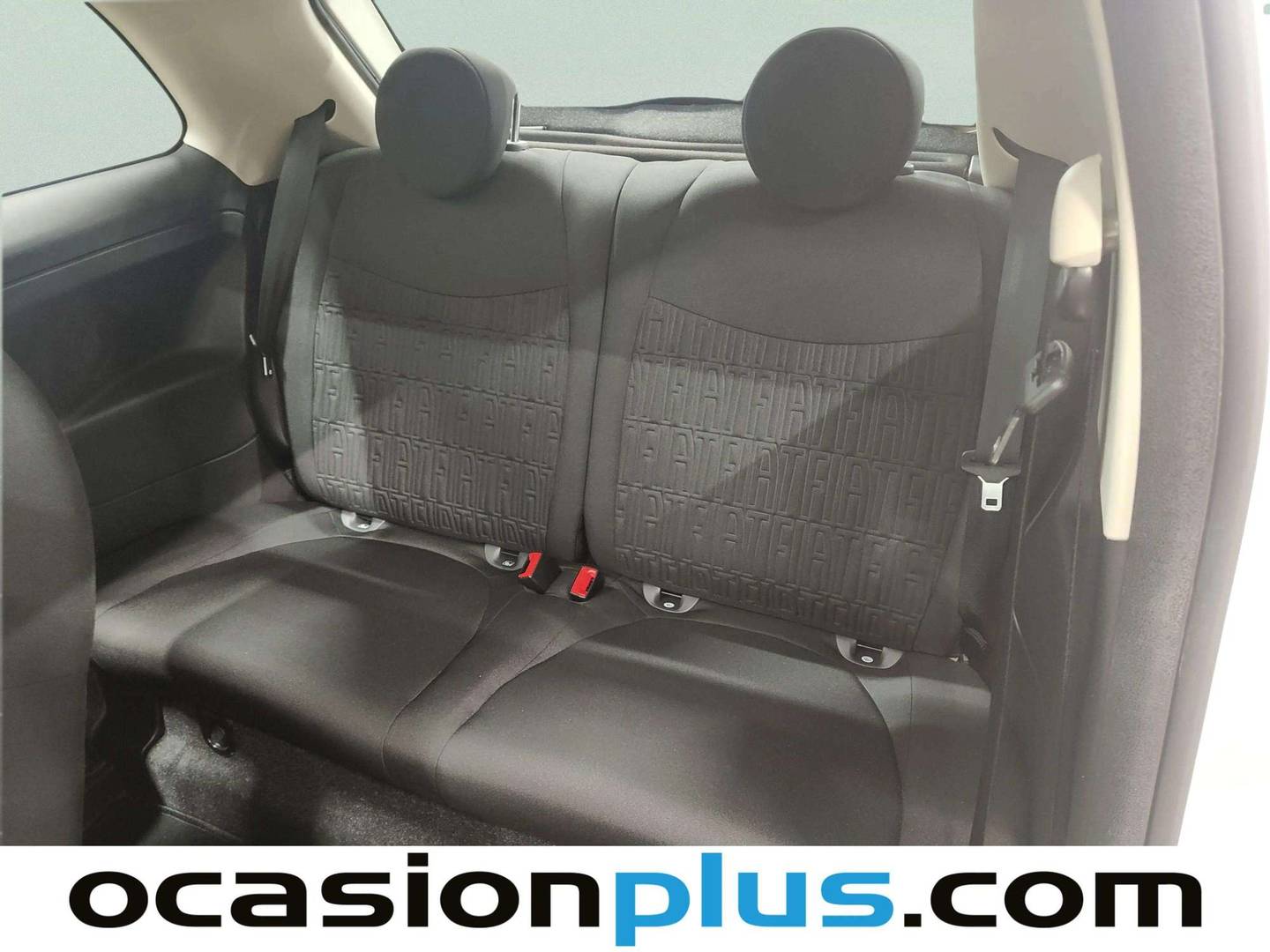 Foto asientos traseros Fiat 500 Fiat 500 1.0 Hybrid Dolcevita (70 CV)