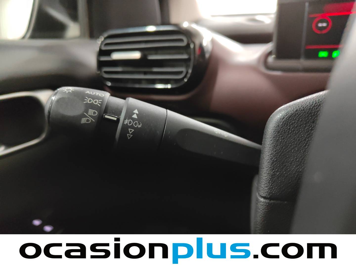 Foto Citroën C4 Cactus Citroen C4 Cactus BlueHDi 120 S&S Shine EAT6 (120 CV)