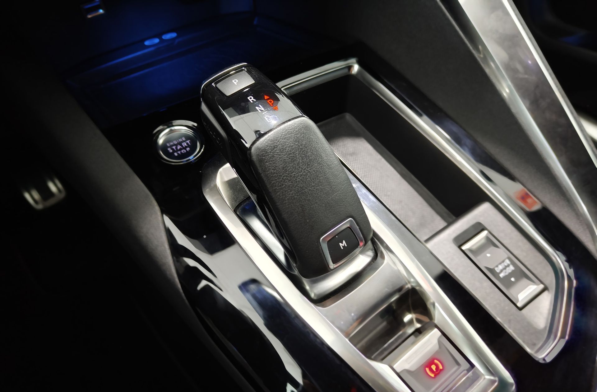 Peugeot 3008 BlueHDi 130 GT EAT8 - foto 6