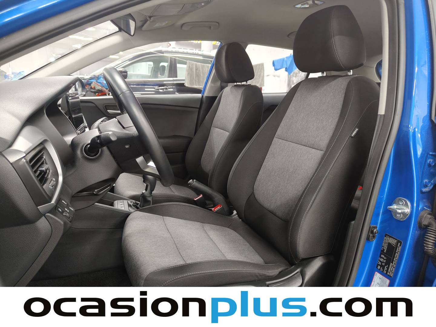 Foto asientos delanteros KIA Stonic KIA Stonic 1.0 T-GDi MHEV MT Concept (100 CV)