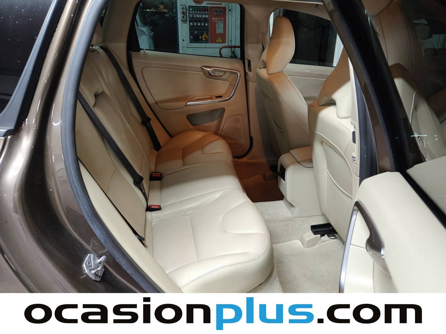 Foto Volvo XC60 Volvo XC60 D3 Kinetic Auto (136 CV)