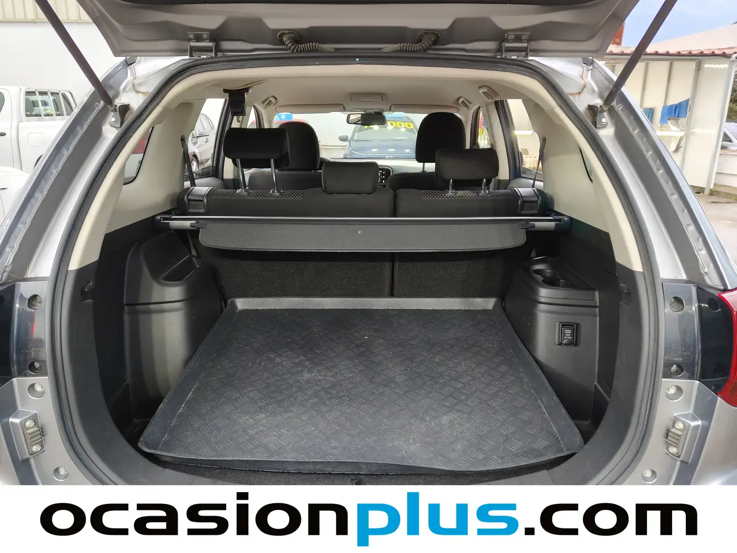 Foto Mitsubishi Outlander Mitsubishi Outlander 220 DI-D Motion 2WD (150 CV)