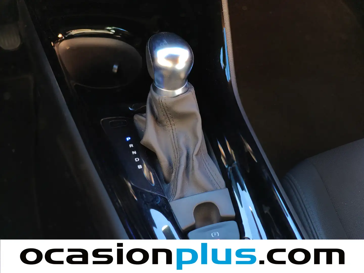 Foto Toyota C-HR Toyota C-HR 1.8 125H Advance (122 CV)