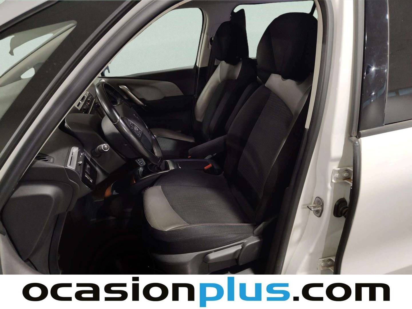 Foto asientos delanteros Citroën Grand C4 Spacetourer Citroën Grand C4 Spacetourer PureTech 130 S&S Shine 96 kW (130 CV) 7 Plazas