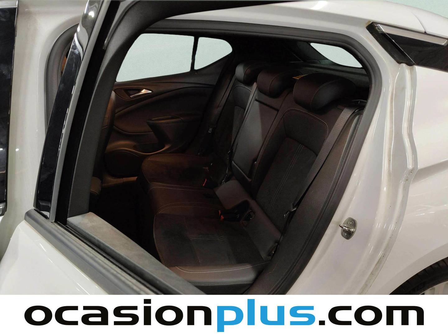 Foto asientos traseros Opel Astra Opel Astra 1.4 Turbo GSi Line (150 CV)