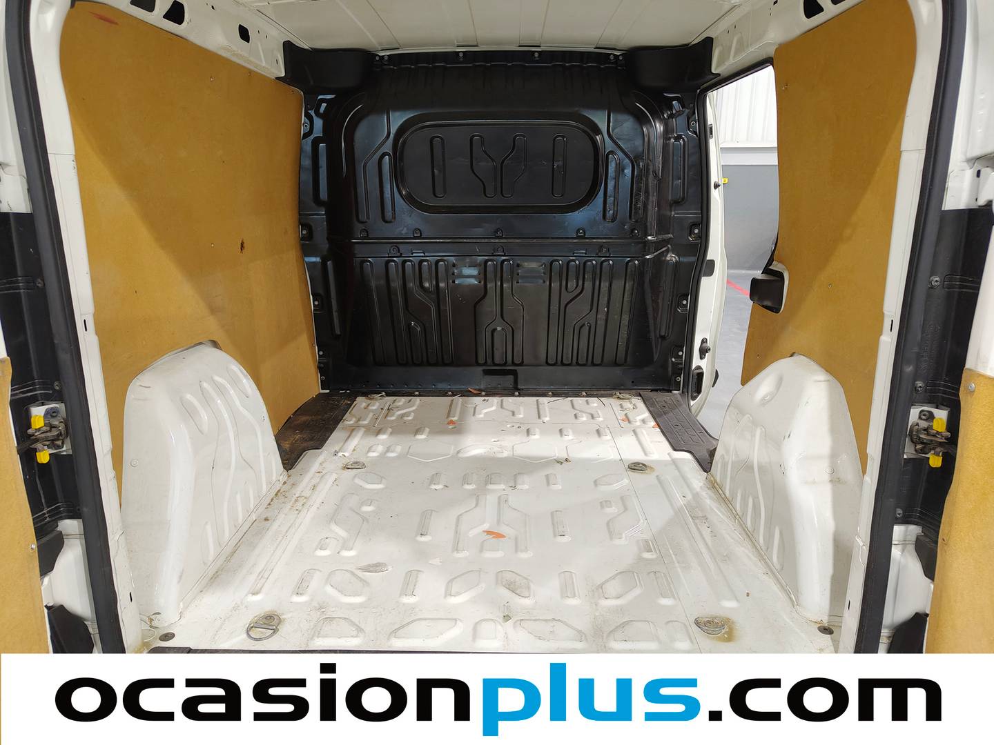 Foto asientos traseros Fiat Doblò Cargo Fiat Dobló Cargo 1.4 T-Jet CNG Natural Power Base (120 CV)