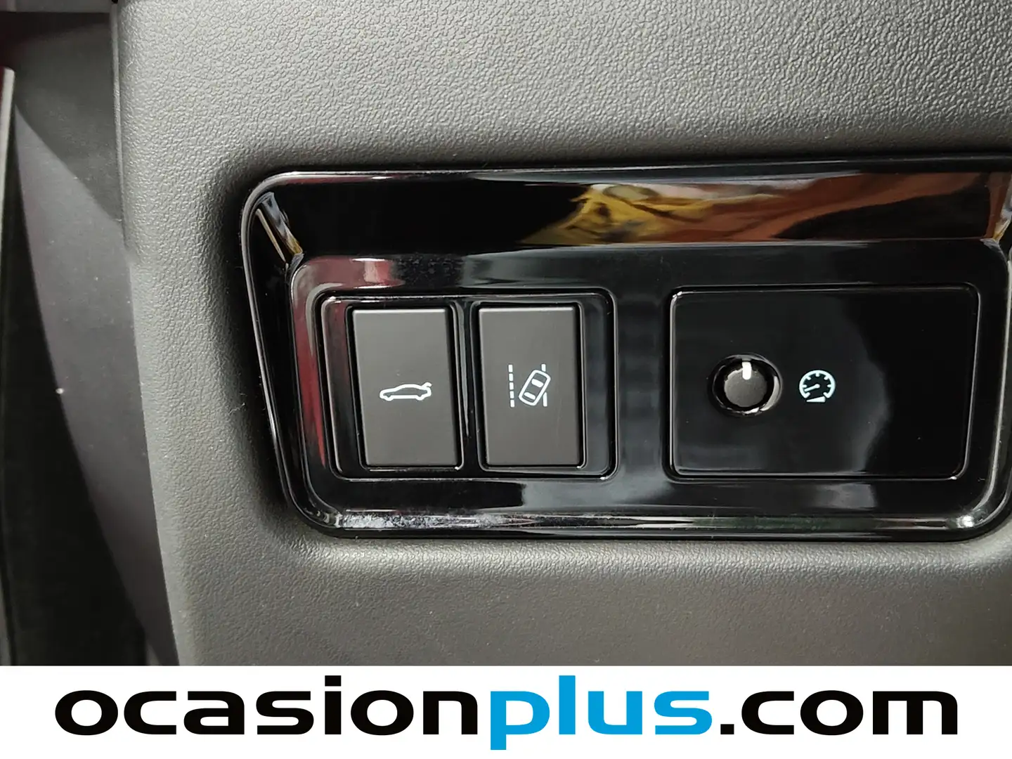 Foto Jaguar XE Jaguar XE 2.0 Diesel Pure RWD Auto (180 CV)