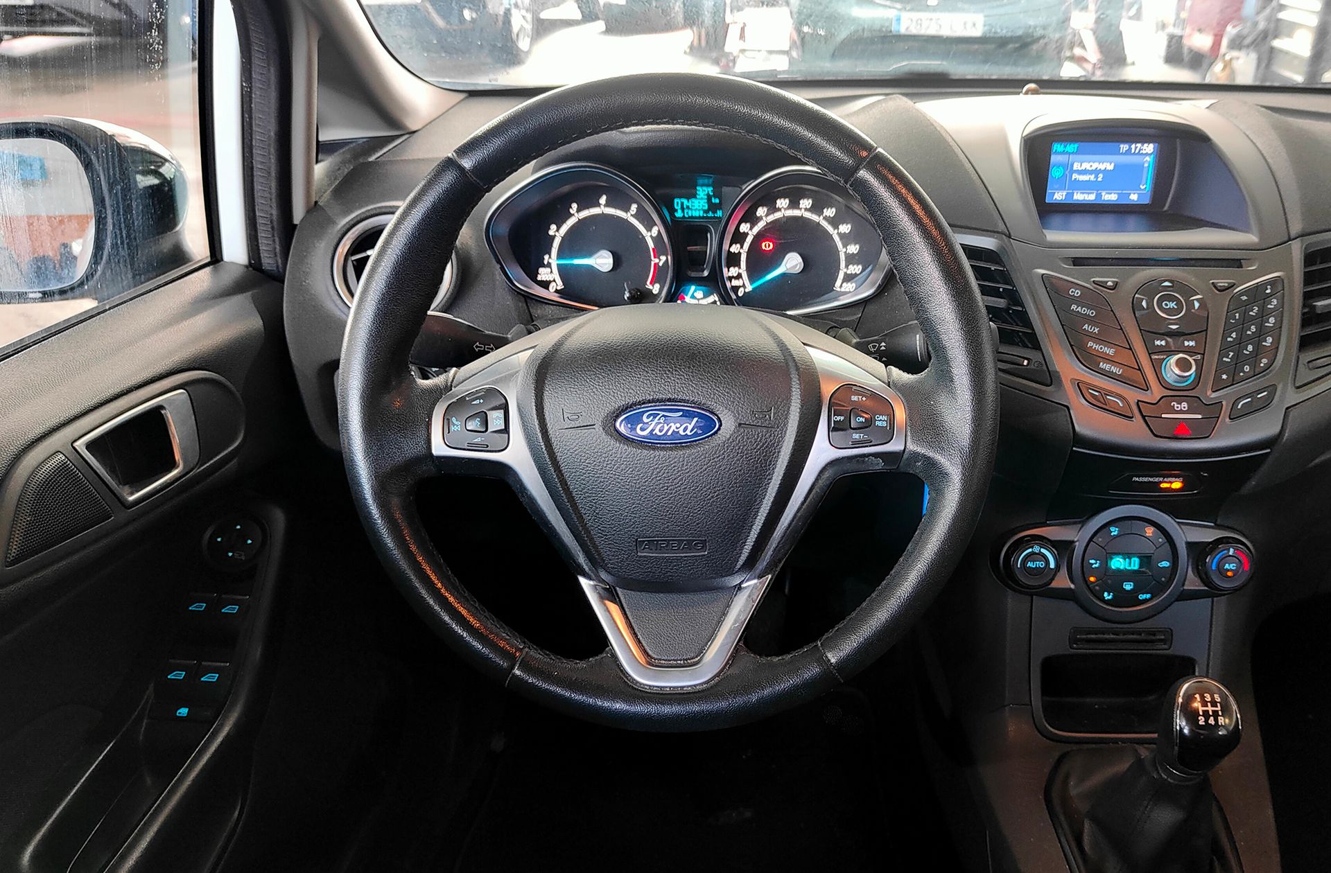 Ford Fiesta 1.0 EcoBoost Trend - foto 17