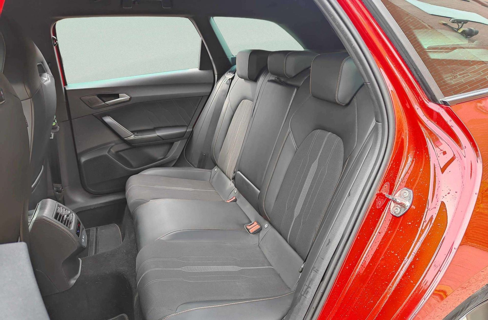 Cupra León Sportstourer 1.4 e-Hybrid DSG - foto 14