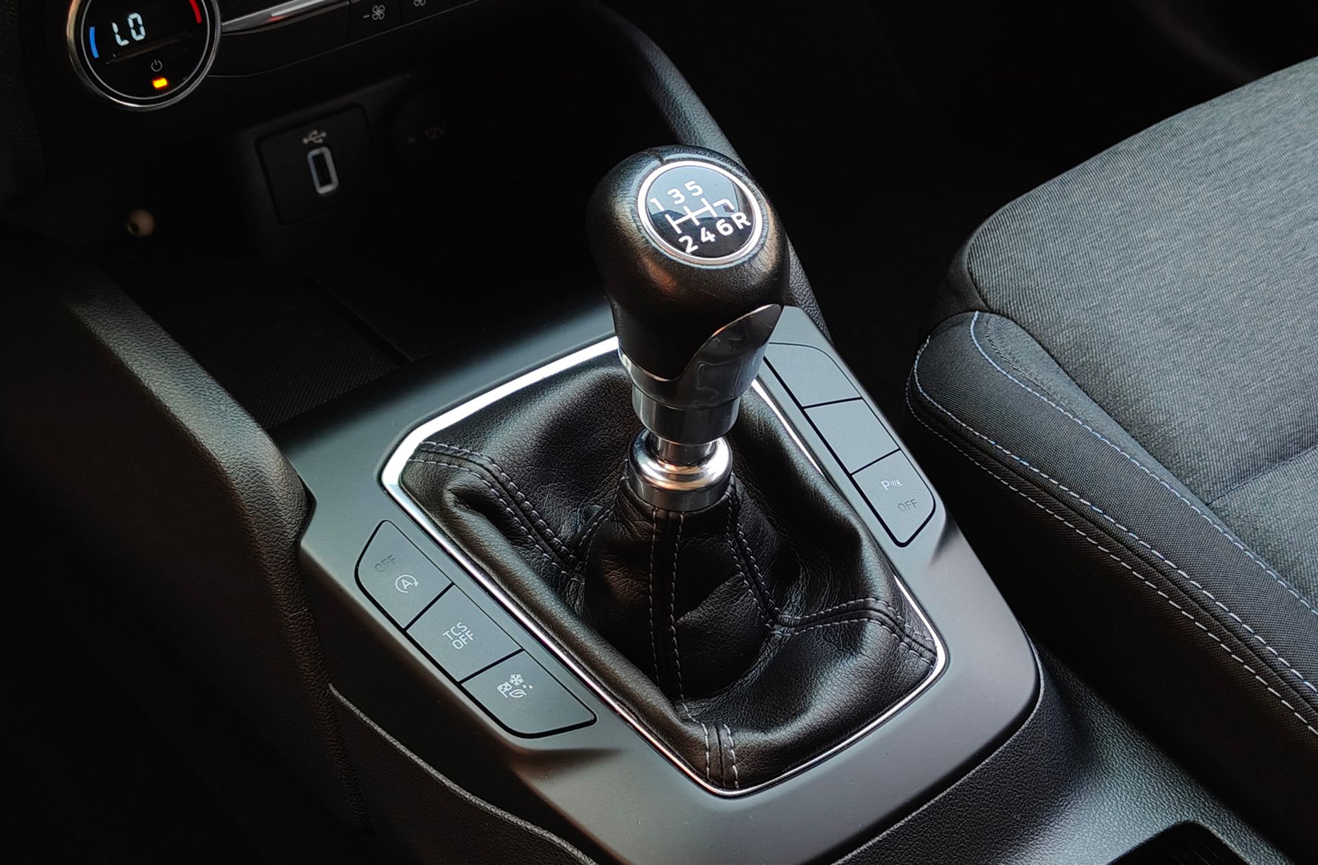 Ford Focus 1.0 EcoBoost Active - foto 6