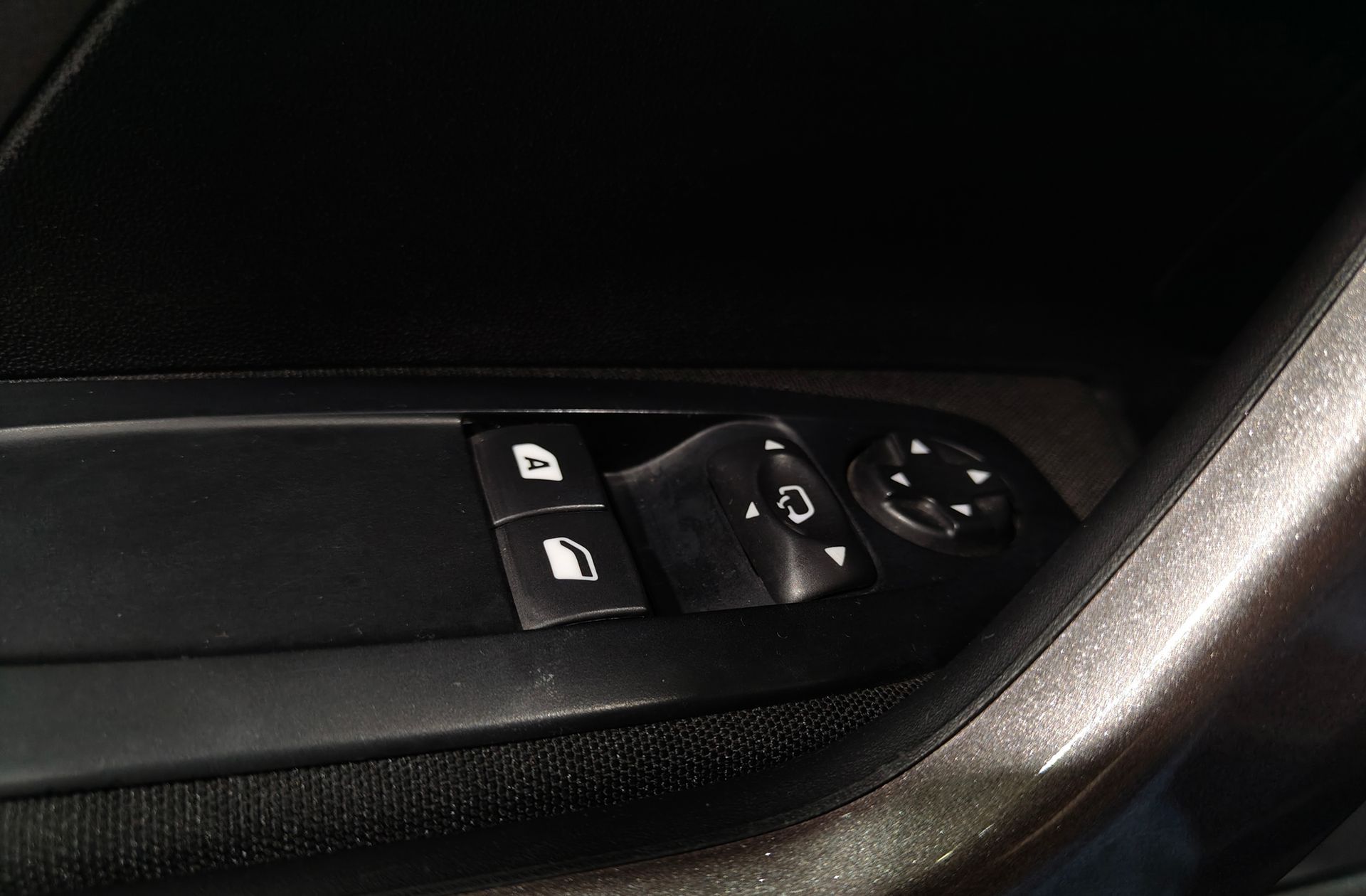 Peugeot 2008 BlueHDi 100 Style - foto 28