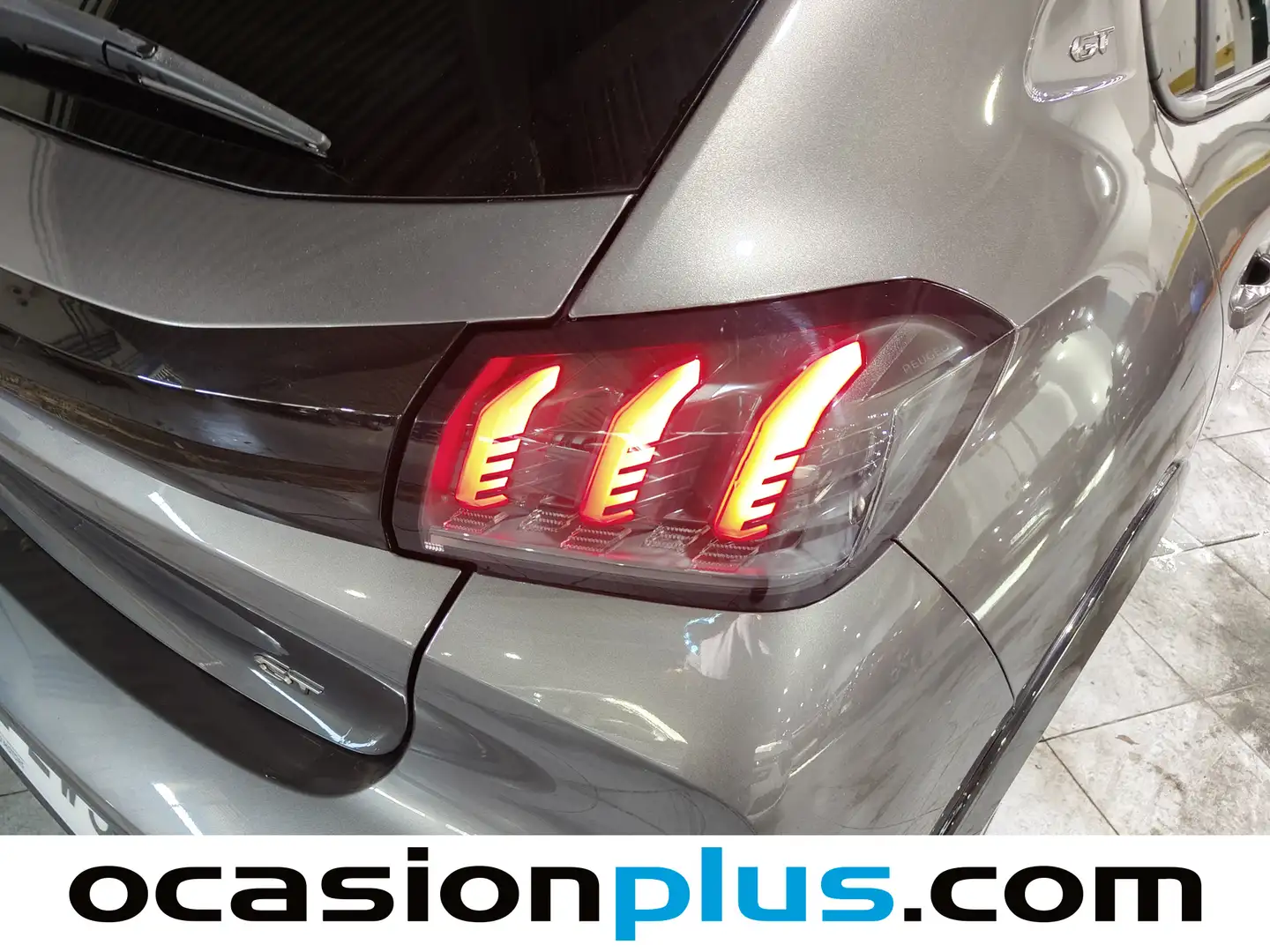 Foto Peugeot 208 Peugeot 208 BlueHDi 100 GT (100 CV)